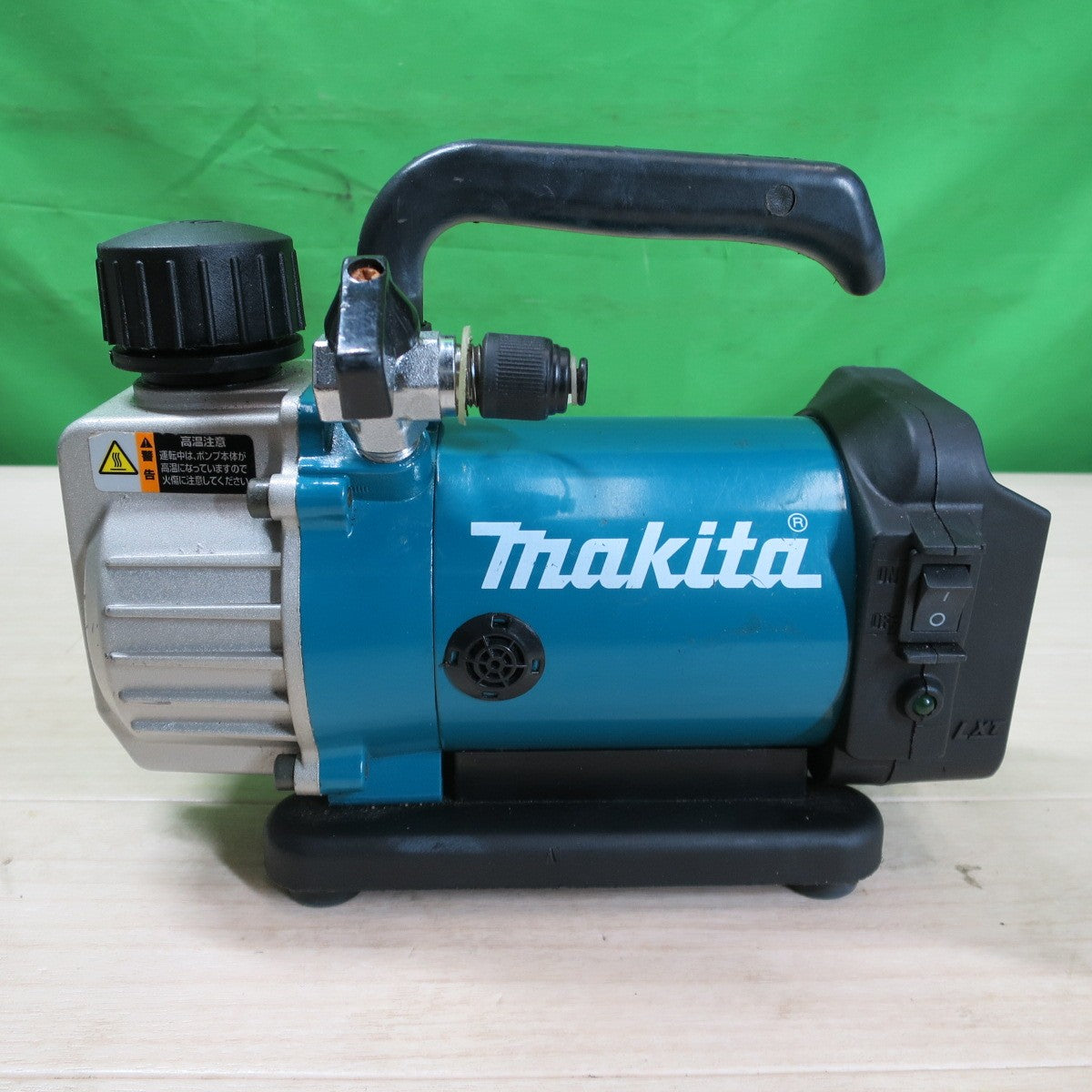 [送料無料] ☆マキタ 充電 式 真空 ポンプ 18V VP180D 電動 工具 コードレス Makita☆