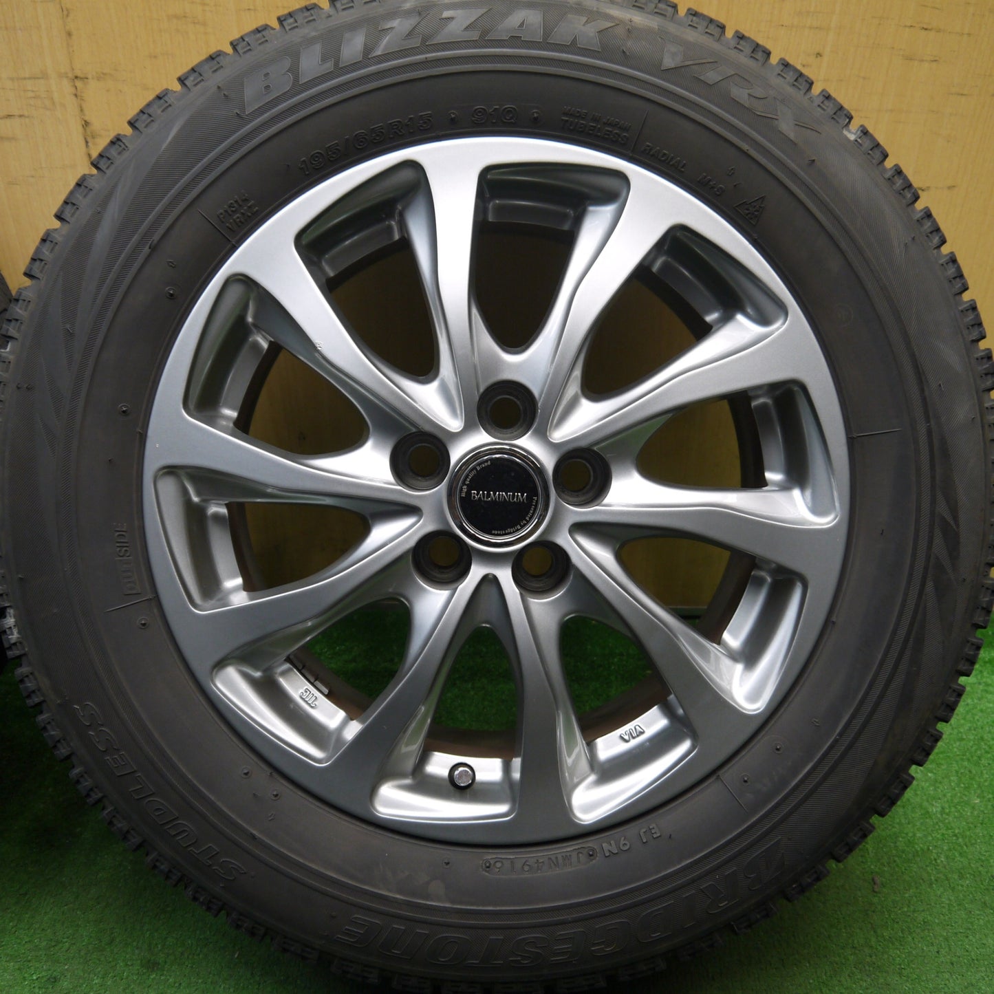 キレイ★プリウス 等 195/65R15 スタッドレス ブリヂストン ブリザック VRX BALMINUM バルミナ 15インチ PCD100/5H★5061004Hス
