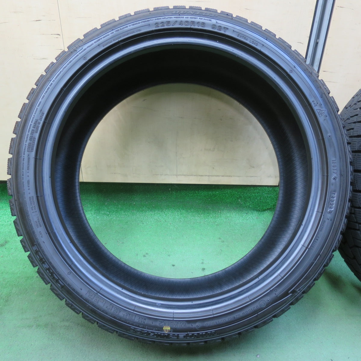 超バリ溝！24年！ほぼ10分★スタッドレス 225/40R18 ダンロップ ウインターマックス WM02 18インチ インプレッサ プリウス カローラツーリング 86 BRZ 等★5112111イスタ