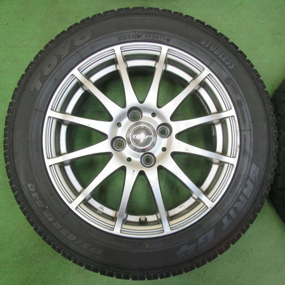 4本価格★スタッドレス 175/65R15 トーヨー ガリット G4 X CROSS SPEED PREMIUM クロススピード PCD100/4H★5012709イス