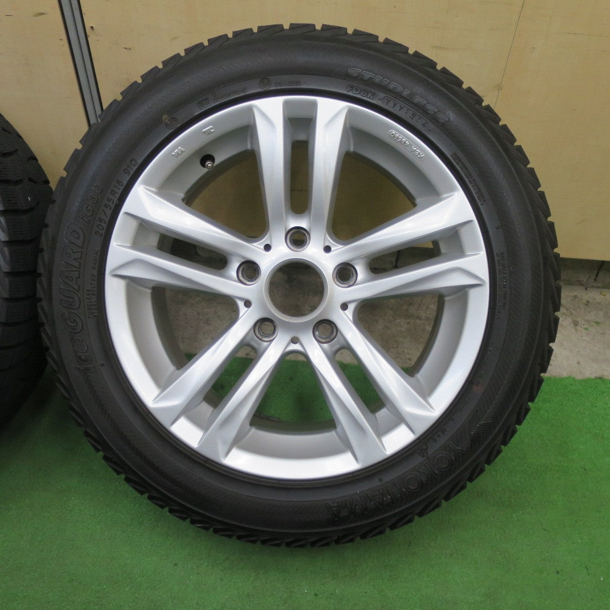 キレイ★BMW 等 MAK BIMMER 205/55R16 スタッドレス ヨコハマ アイスガード iG30 16インチ ビマー PCD120/5H★6022106TTス