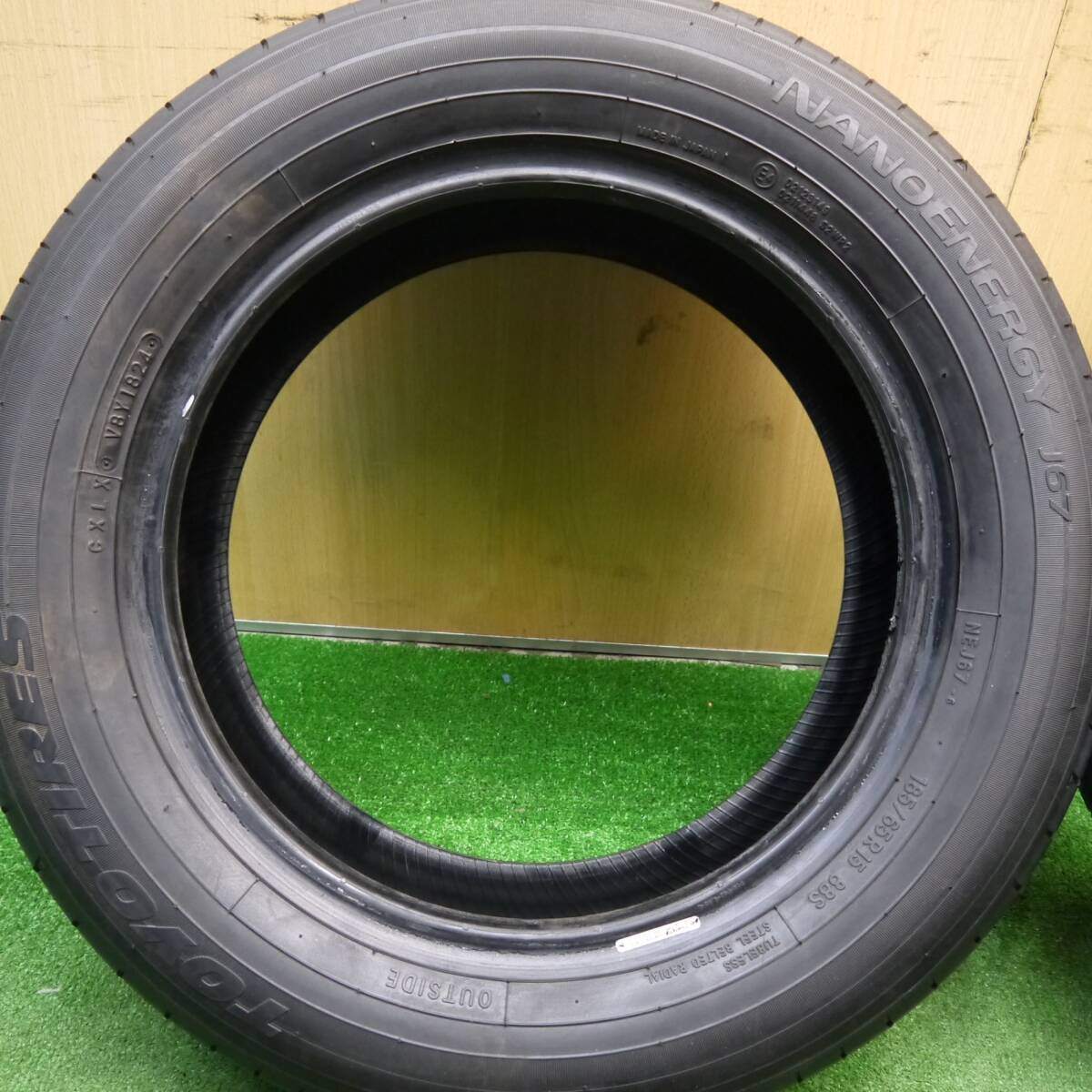 バリ溝 24年 9分★185/65R15 トーヨー ナノエナジー J67 15インチ フリード シエンタ アクア ノート マツダ2等★5031806Hノタ
