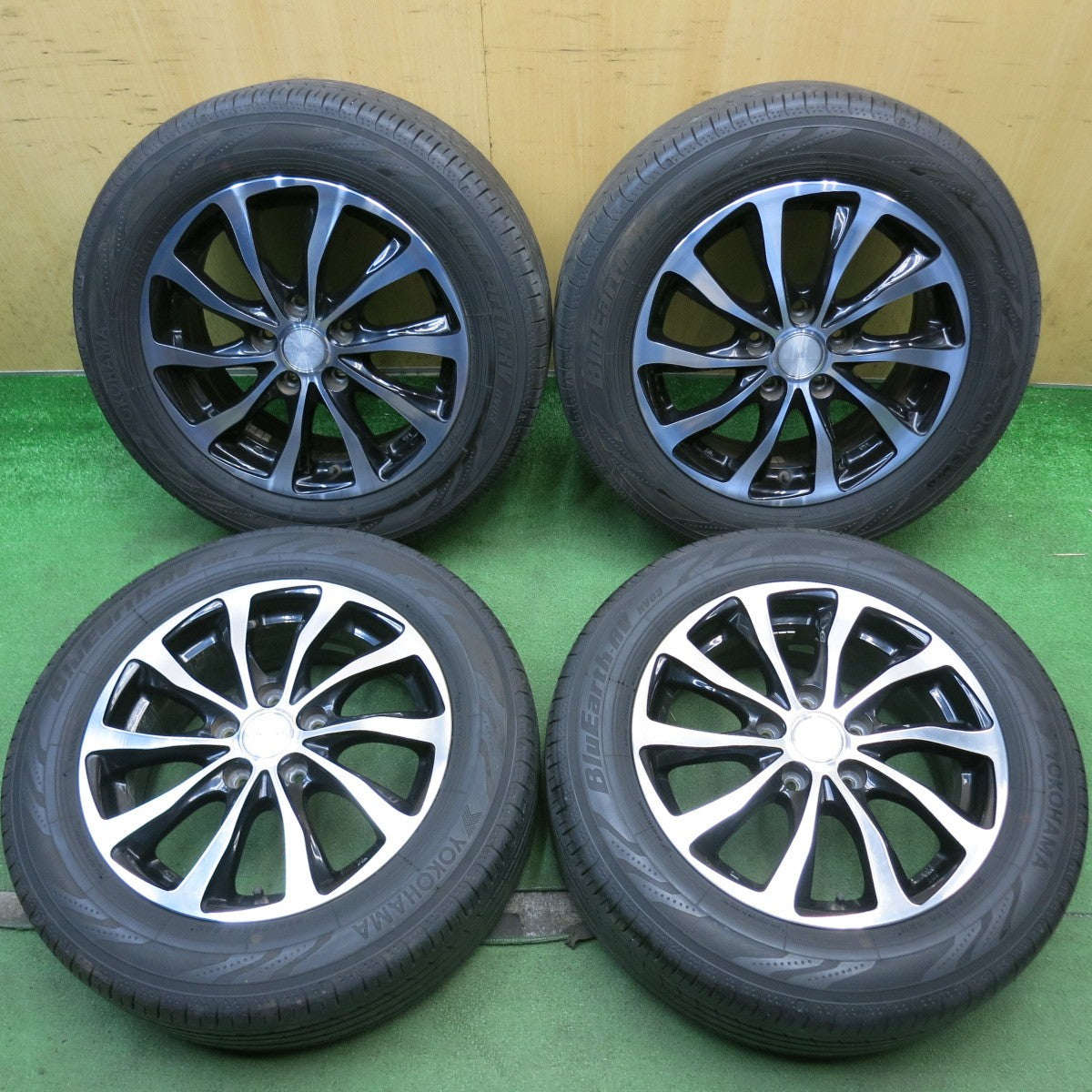 バリ溝！22年！9.5分◎205/60R16 ヨコハマ BluEarth-RV RV03 BALMINUM T10 バルミナ 16インチ PCD114.3/5H◎6080604HAノ