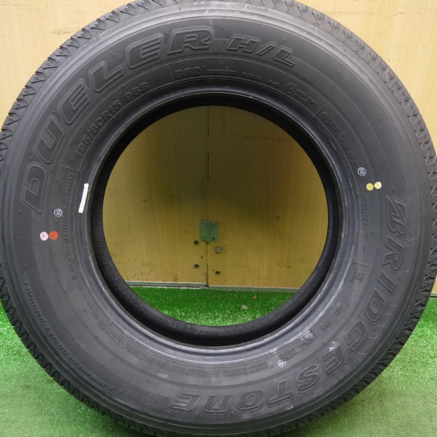 未使用！25年！1本★195/80R15 ブリヂストン デューラー H/L 852 DUELER タイヤ 15インチ ジムニーシエラ ジムニーノマド 等★6012804Hノタ