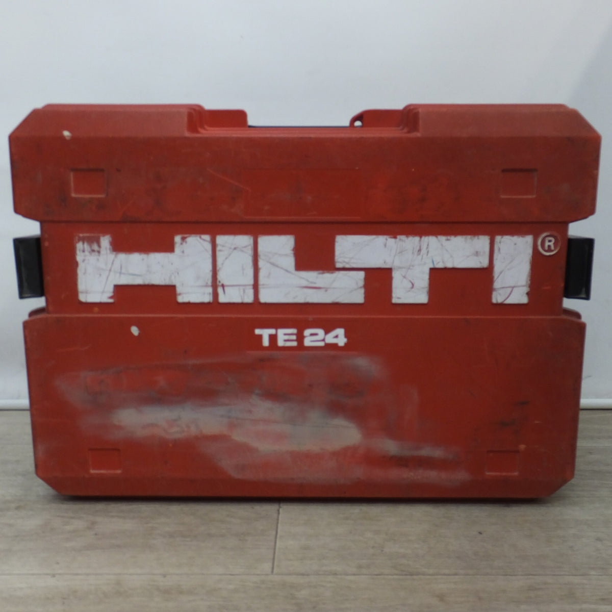 ★ヒルティ HILTI ロータリーハンマードリル TE24　100V 740W 50/60Hz★