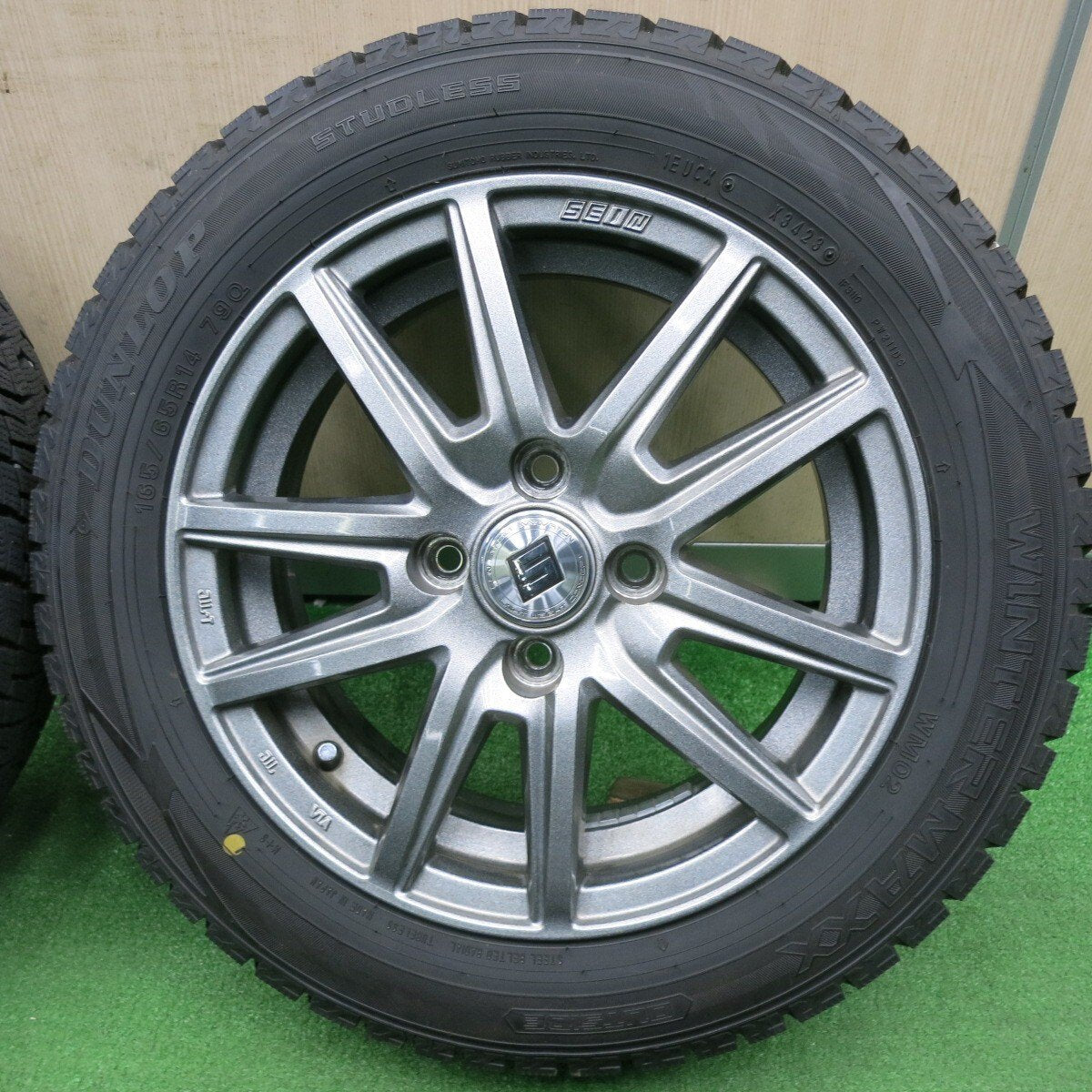 バリ溝！23年！キレイ！9.5分以上★スタッドレス 165/65R14 ダンロップ ウインターマックス WM02 SEIN ザイン 14インチ PCD100/4H★5020304TNス