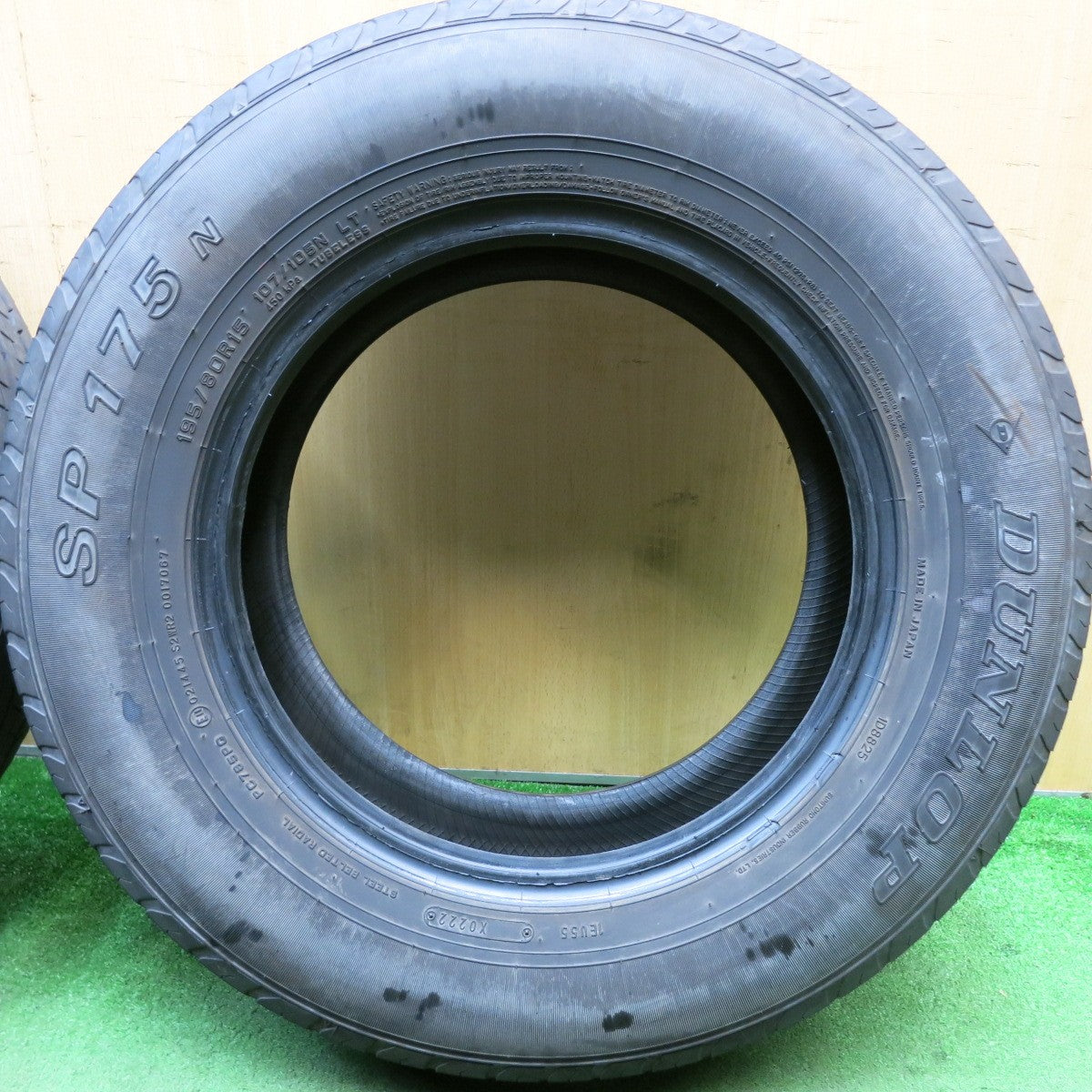 4本価格！22年★195/80R15 107/105N ダンロップ SP175N タイヤ 15インチ ハイエース キャラバン 等★5080103HAノタ
