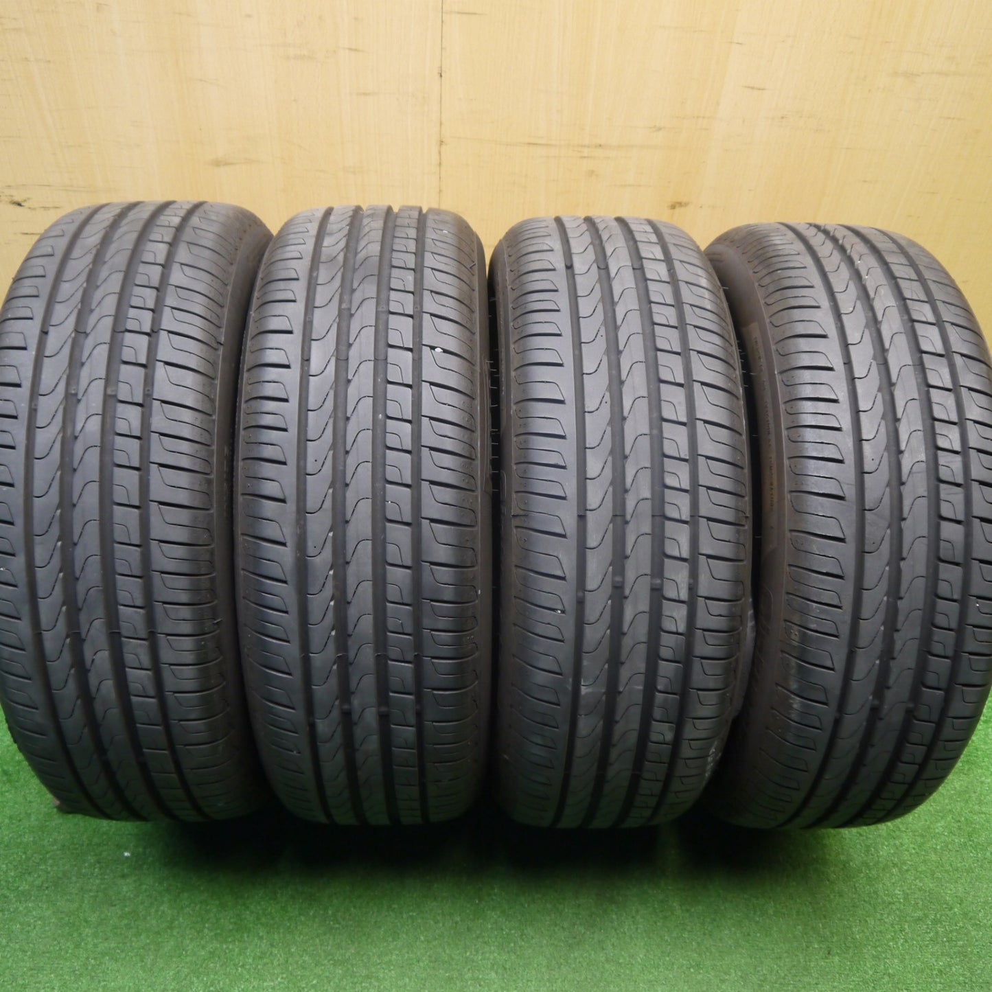 バリ溝！24年！9.5分★205/55R17 ピレリ Cinturato P7 タイヤ 17インチ ベンツ Aクラス Bクラス 等★5111003Hノタ