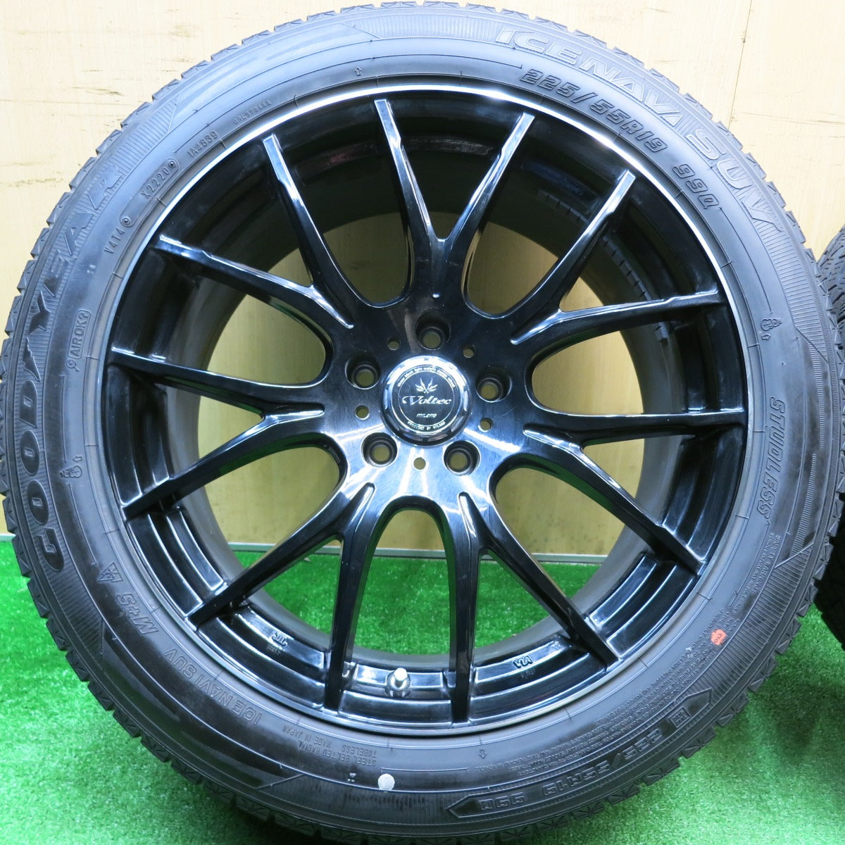 バリ溝！9分★スタッドレス 225/55R19 グッドイヤー アイスナビ SUV Voltec MILANO ボルテック インターミラノ 19インチ PCD114.3/5H★5112501HAス