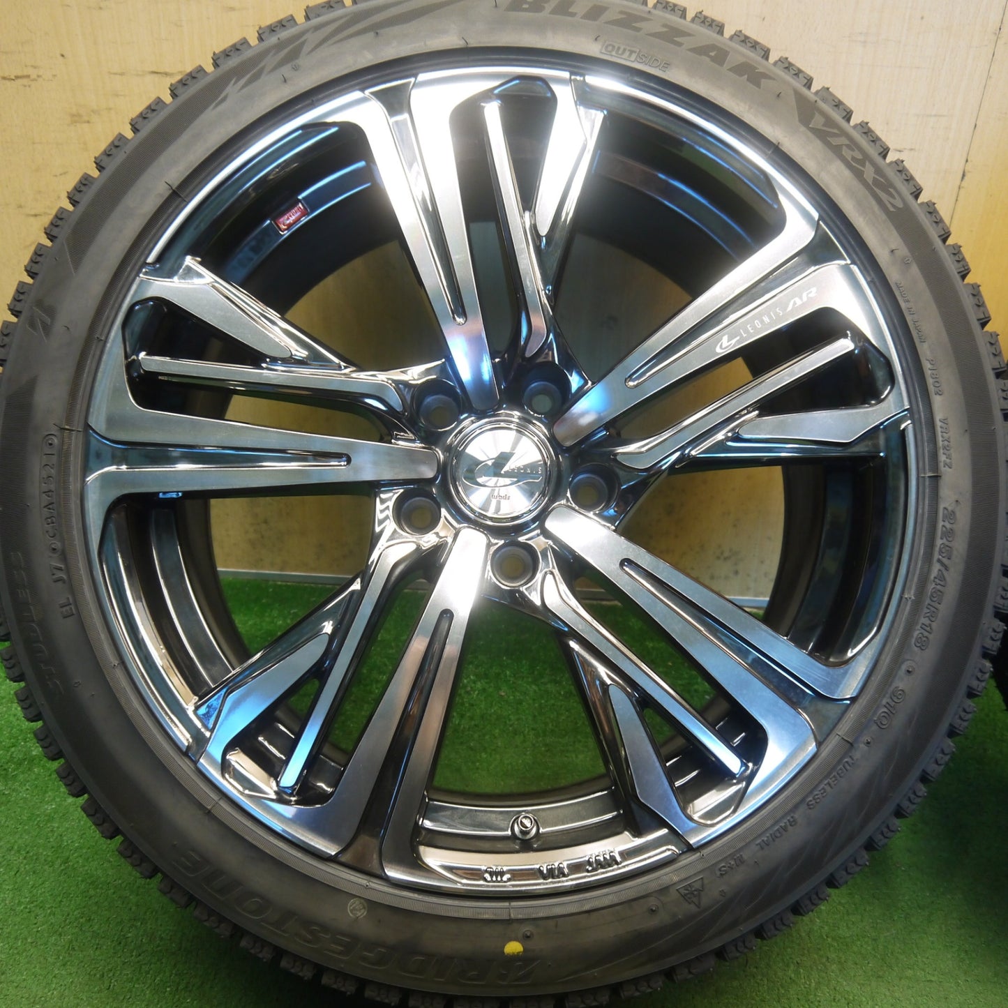 バリ溝！キレイ！9.5分◎LEONIS AR 225/45R18 スタッドレス ブリヂストン ブリザック VRX2 レオニス 18インチ PCD114.3/5H◎6082404Hス