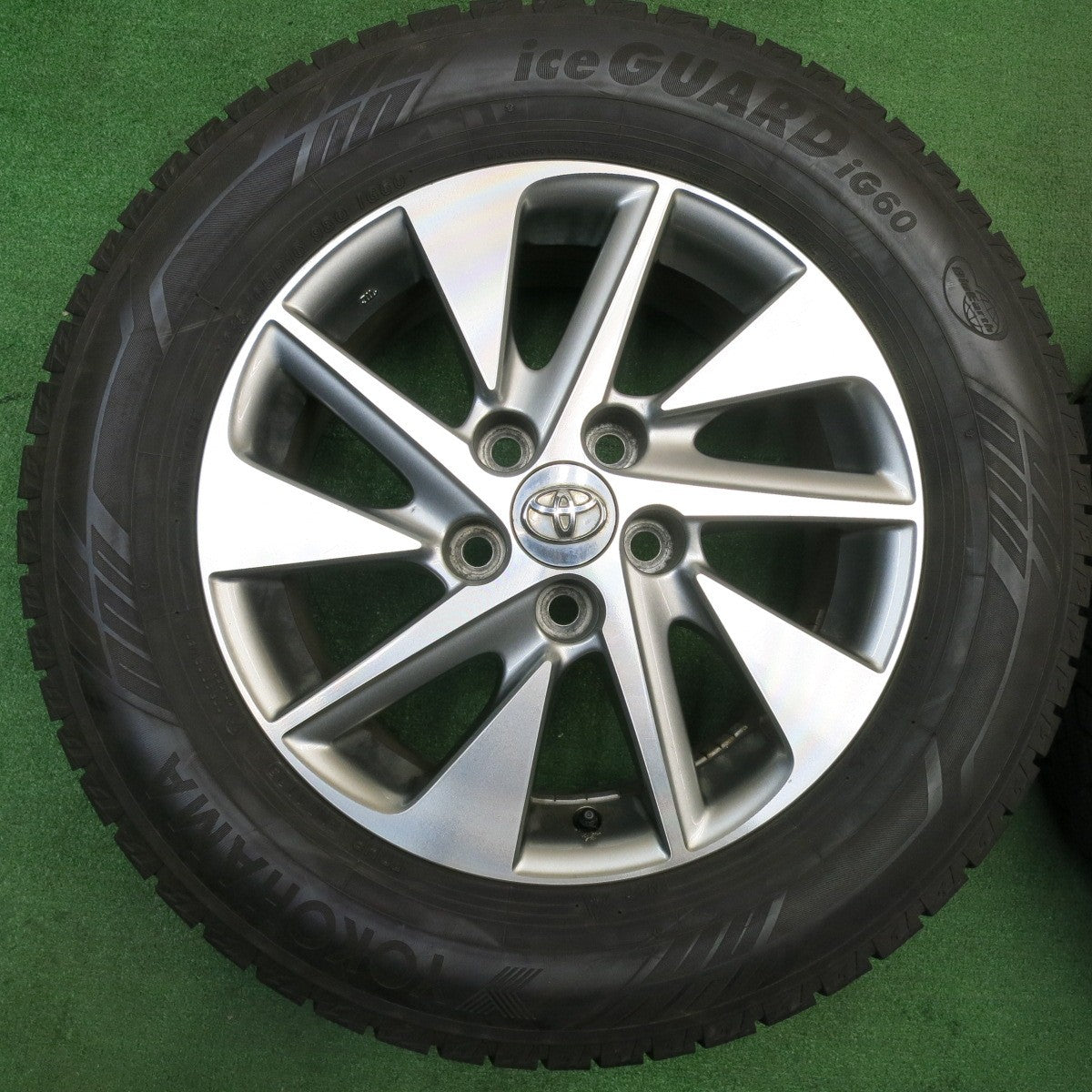 バリ溝！23年！キレイ！9.5分★トヨタ 20系 アルファード ヴェルファイア 純正 215/65R16 スタッドレス ヨコハマ アイスガード iG60 16インチ PCD114.3/5H★5041601NJス