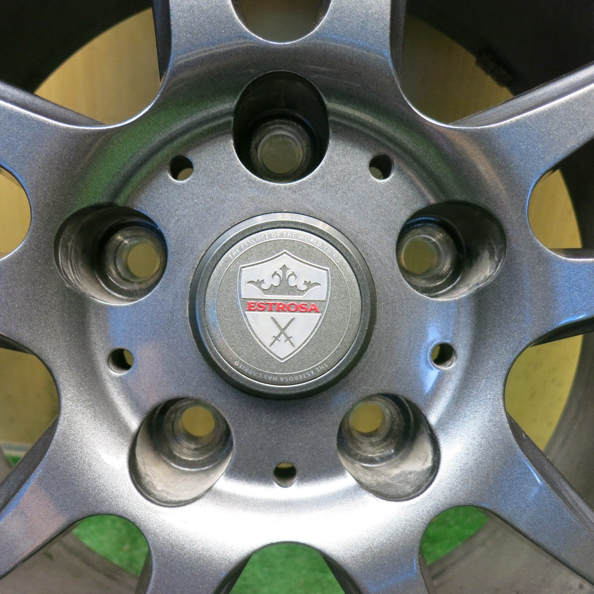 バリ溝！23年！キレイ！9.5分以上◎スタッドレス 215/65R16 ヨコハマ アイスガード iG60 ESTROSA EST-5T エステローザ 16インチ PCD114.3/5H◎6092404HAス