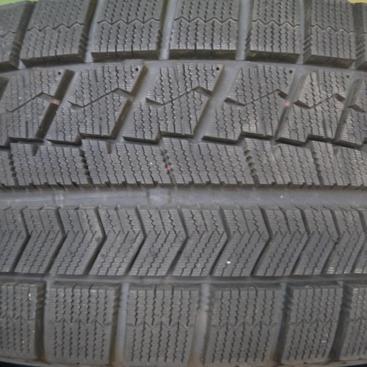 *送料無料* 超バリ溝！20年！キレイ！ほぼ10分★スタッドレス 215/55R17 ブリヂストン ブリザック VRX WAREN ヴァーレン PCD114.3/5H★4071902Hス
