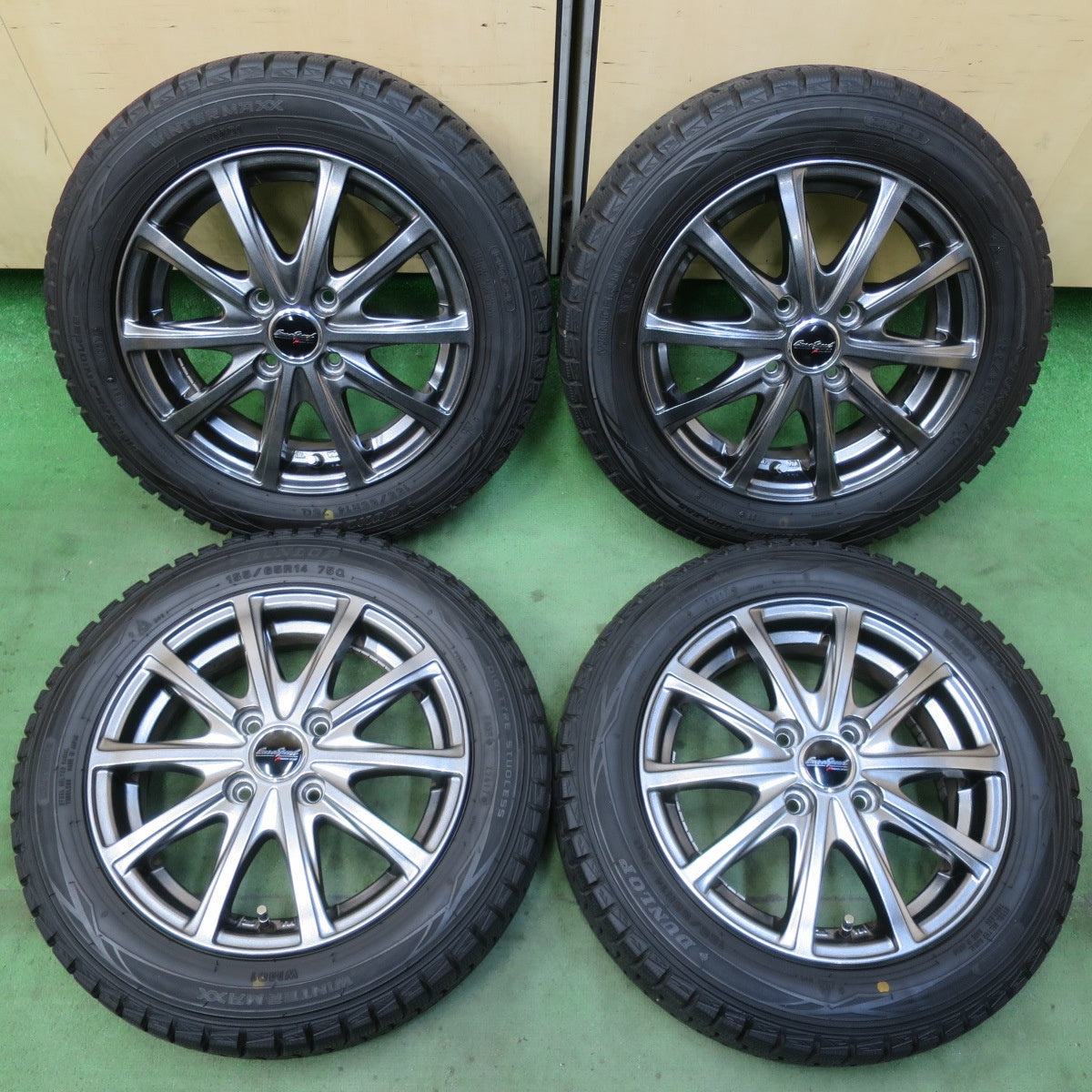 超バリ溝！キレイ！9.5分以上★スタッドレス 155/65R14 ダンロップ ウインターマックス WM01 EuroSpeed MANARAY SPORT ユーロスピード 14インチ PCD100/4H★6011707イス