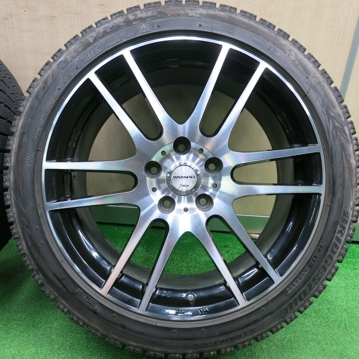 [送料無料] 4本価格★スタッドレス 225/45R18 ブリヂストン ブリザック VRX WIZARD ATECH ウィザード PCD114.3/5H★4102905HAス