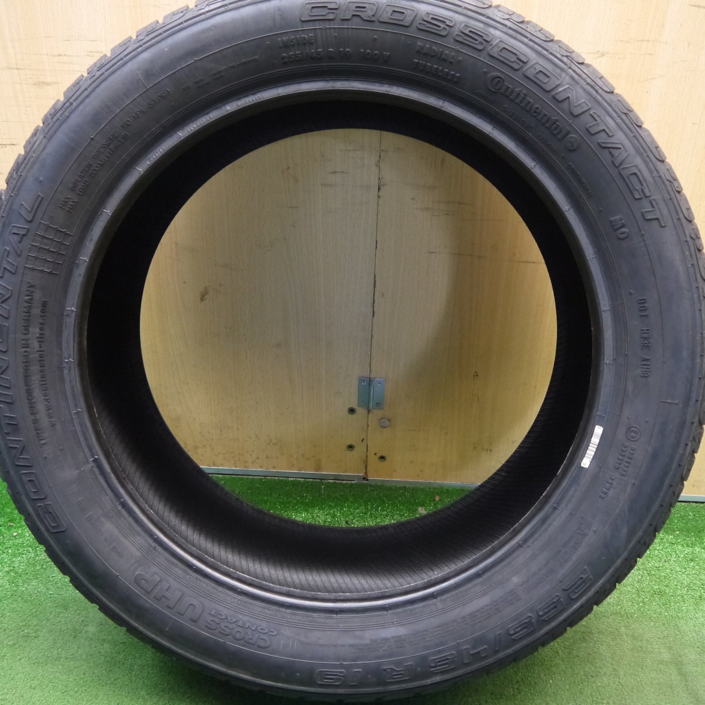 未使用！22年！1本★255/45R19 コンチネンタル クロスコンタクト MO 19インチ ベンツ 承認 タイヤ Sクラス 等★6040307Hノタ