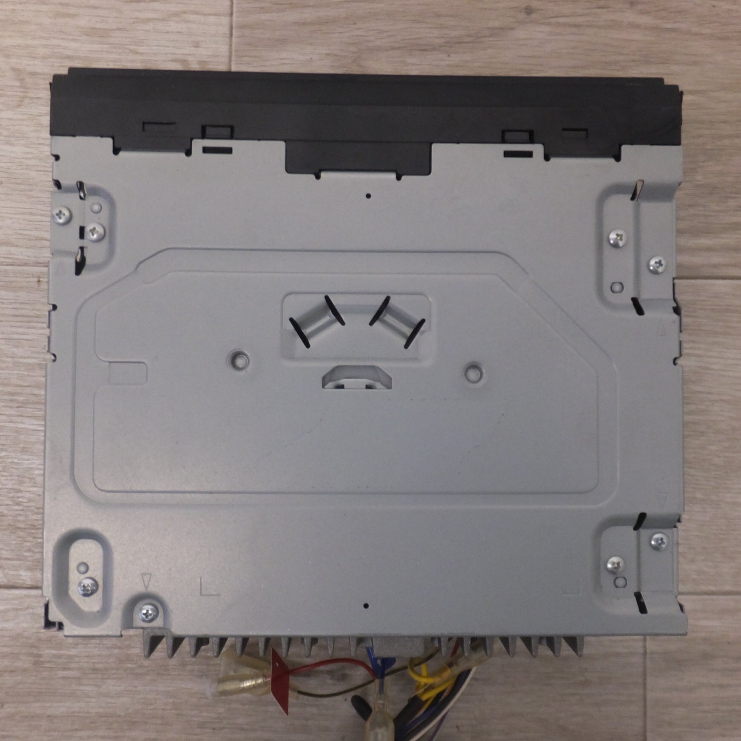 [送料無料] ★カロッツェリア carrozzeria AVメインユニット FH-7100DVD ディスプレイオーディオ[34]★