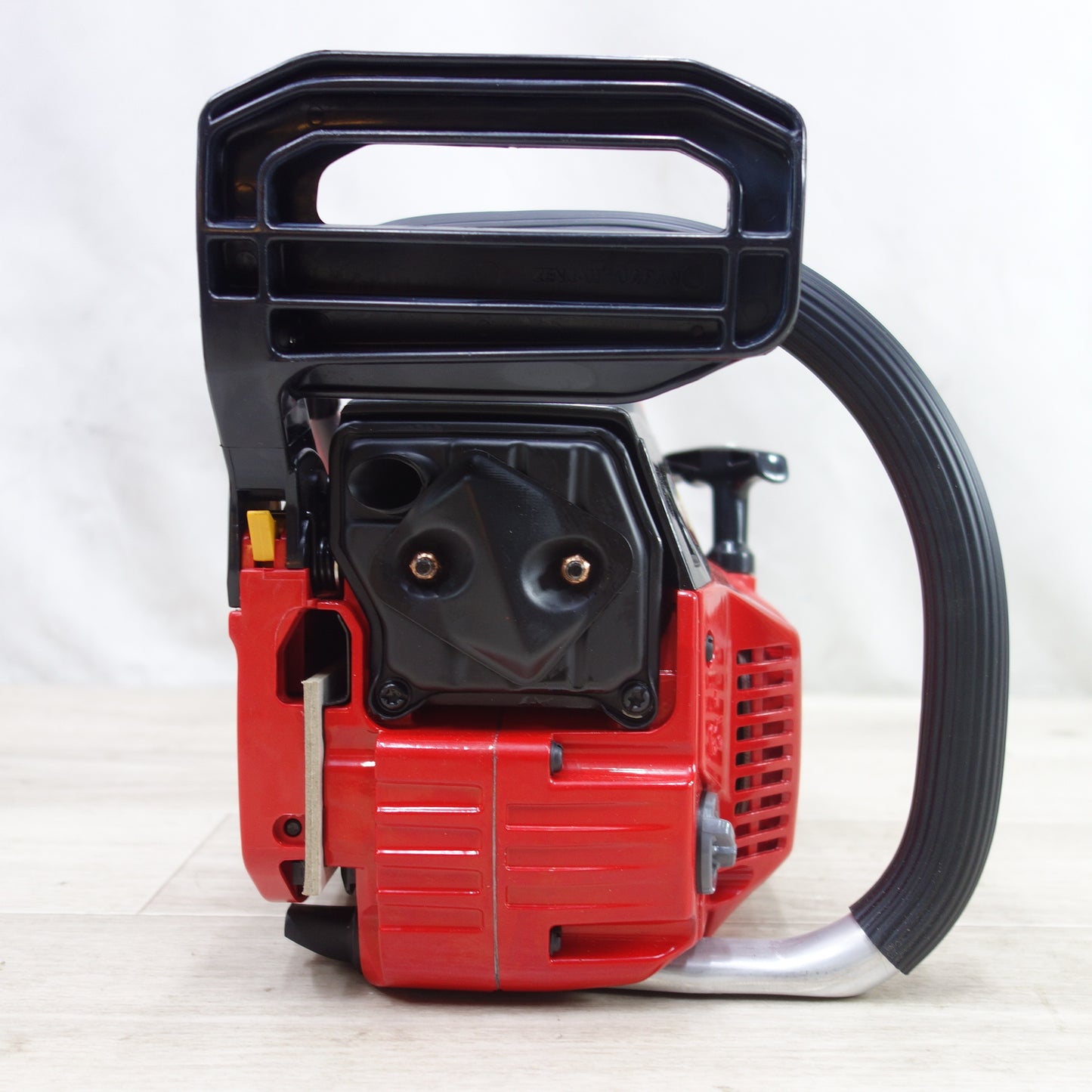 [送料無料] 未使用！付属品付き◆ゼノア チェンソー G5201 切断機 電動 工具 チェーンソー 軽量 のこぎり 木工用 ZENOAH◆