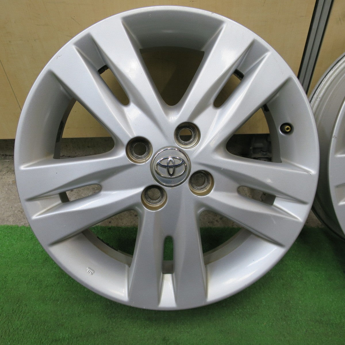 4本価格★トヨタ iQ 純正 ホイール 16インチ 16×5J TOYOTA アイキュー PCD100/4H★6022102NGホ