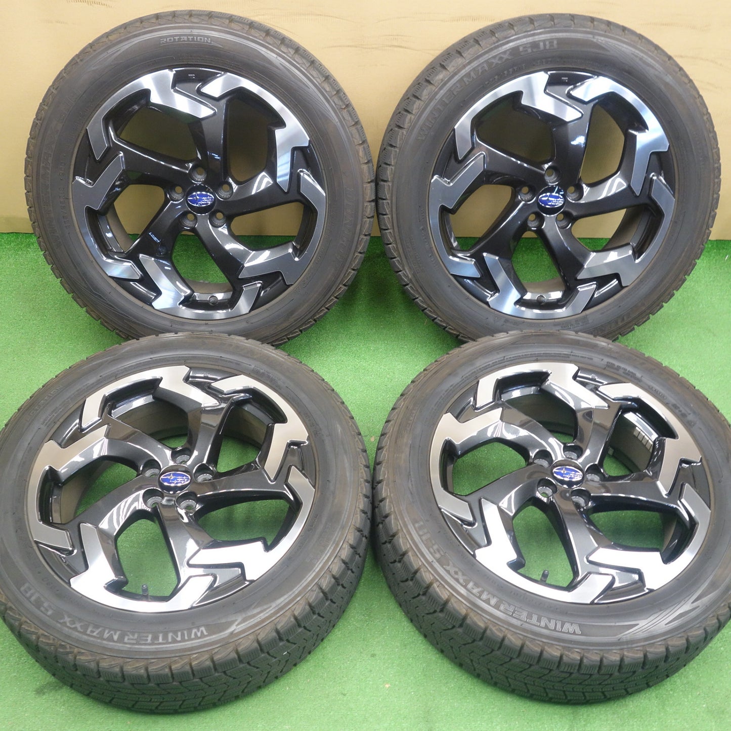 バリ溝！キレイ！9.5分★スバル XV アドバンス 純正 225/55R18 スタッドレス ダンロップ ウインターマックス SJ8 18インチ PCD100/5H★6040604KTス