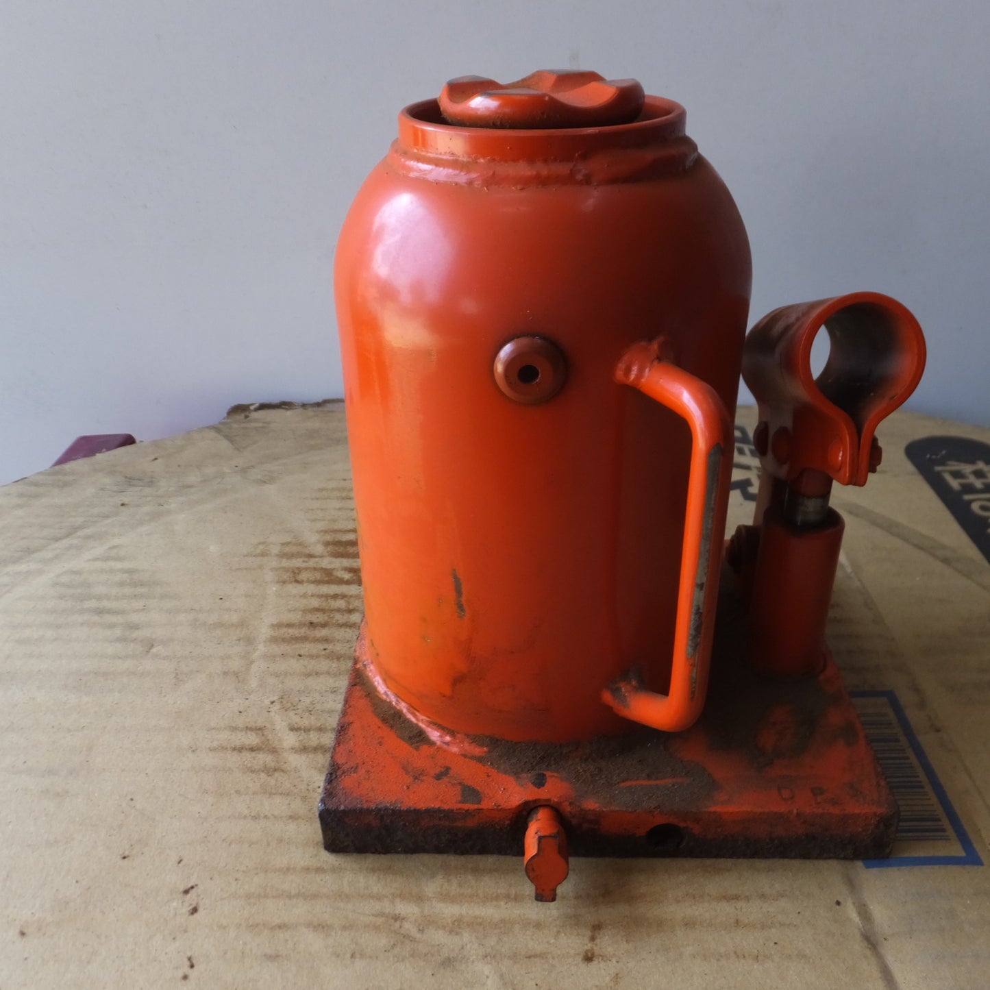 [送料無料] ◆マサダ 油圧ジャッキ HPD-10-2 工具 10TON 10ton 10トン 10000kg 油圧式 オイル だるま ダルマ 車載 自動車 点検 整備(1)◆