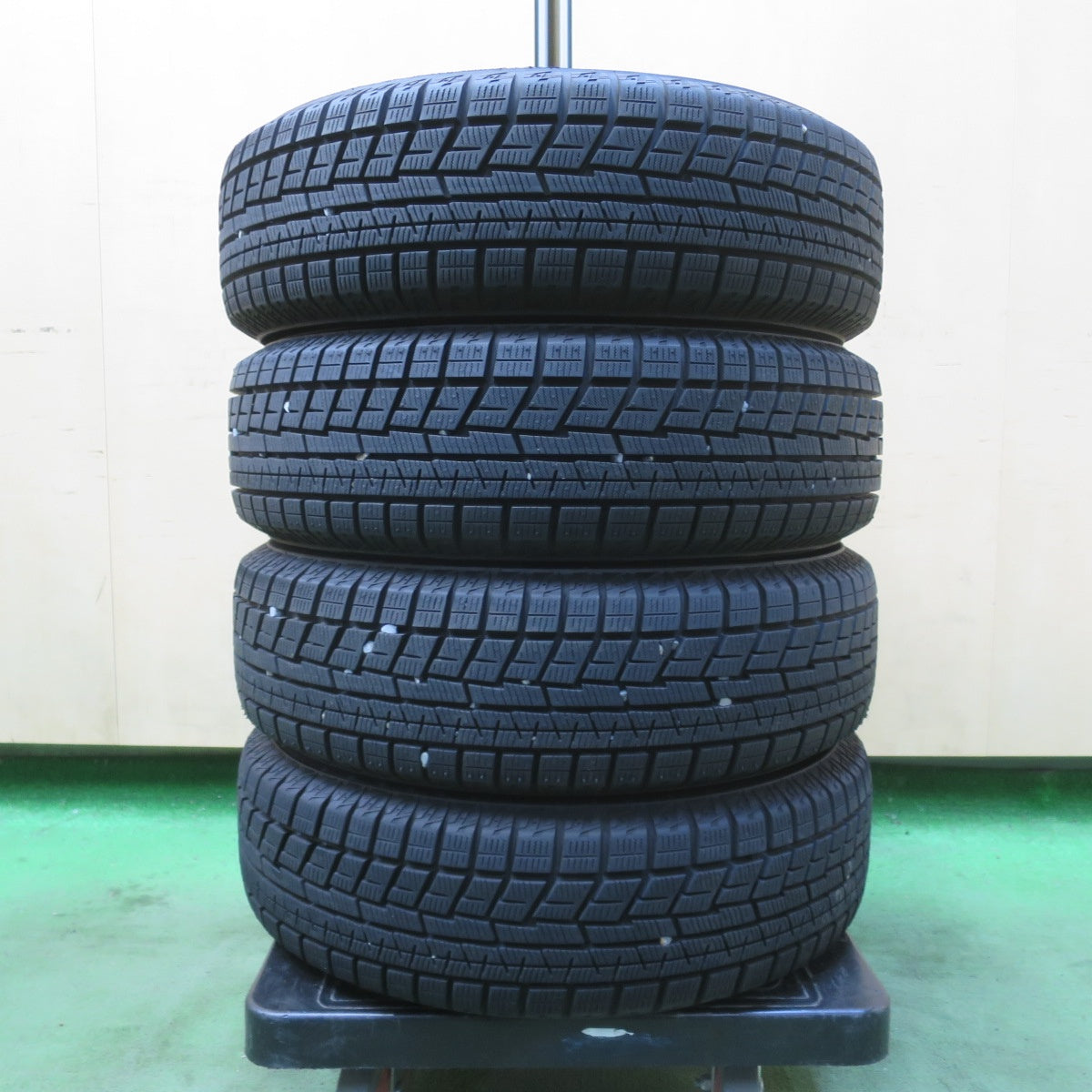 バリ溝！22年！キレイ！ほぼ10分★スタッドレス 155/65R13 ヨコハマ アイスガード iG60 ILLUGA 13インチ PCD100/4H★6013113イス