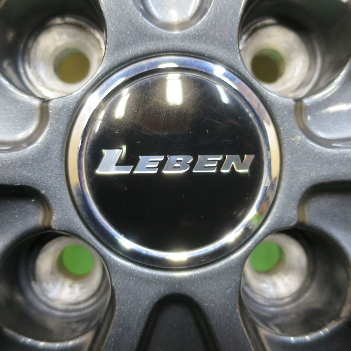 [送料無料] バリ溝！23年！9分★スタッドレス 185/65R15 トーヨー オブザーブ GIZ2 オートバックス ノーストレック N3i LEBEN レーベン 15インチ PCD100/4H★5031709イス