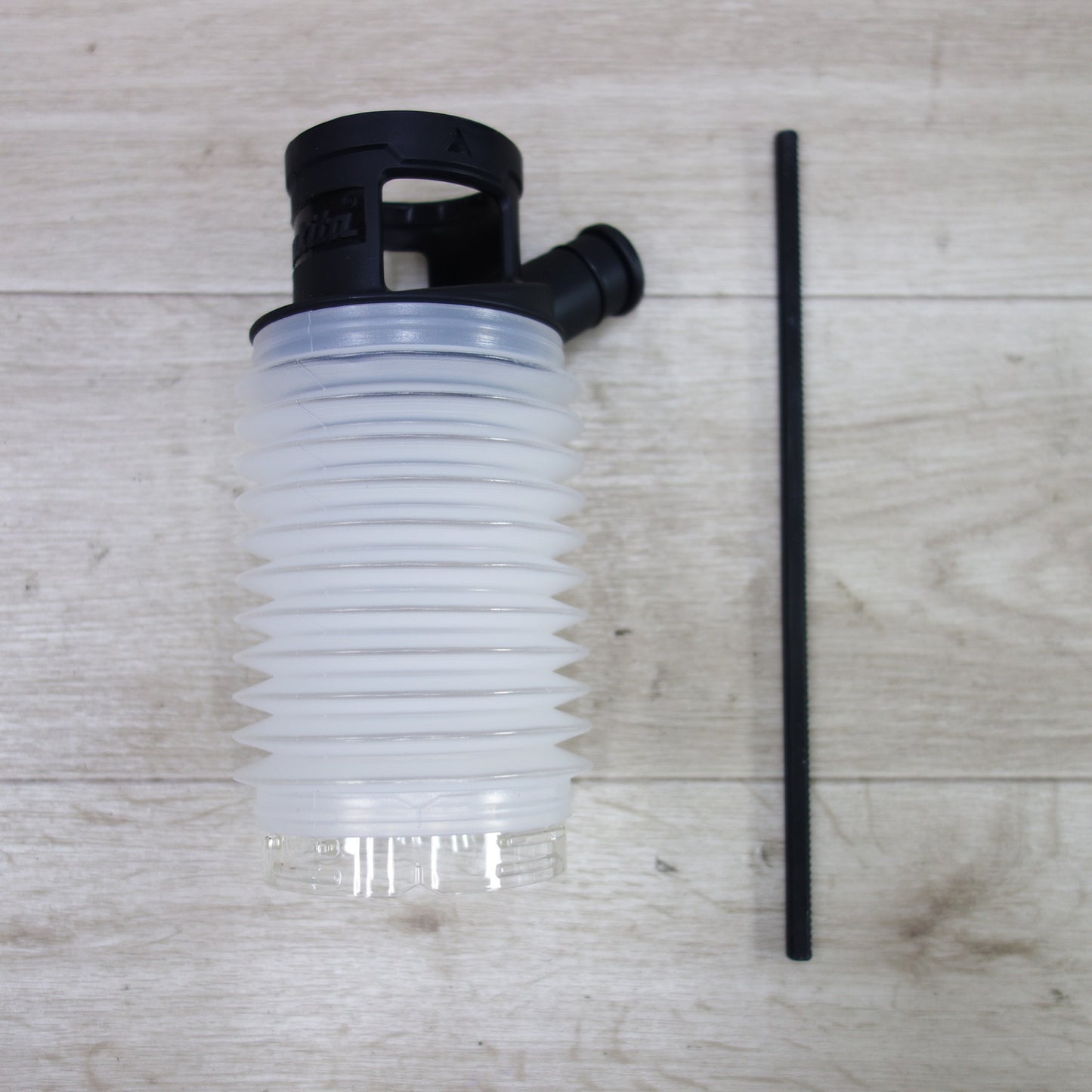 [送料無料] 未使用！付属品付き◆マキタ 26mm 電動 ハンマ ドリル HR2631F ケース付き ハンマードリル 穴あけ 電動 工具 コード式 makita◆