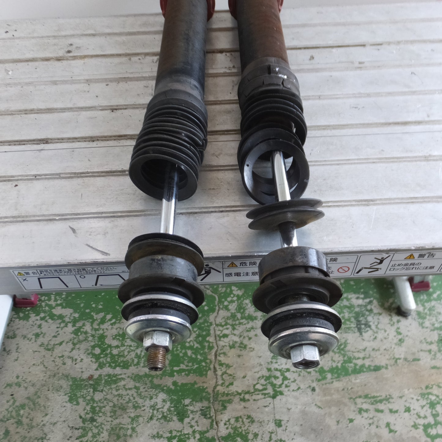 [送料無料] ◆GGH20系 アルファード ヴェルファイア BLITZ サスペンション DAMPER ZZR 車高調 ブリッツ ダンパー ZZ-R 現状品◆