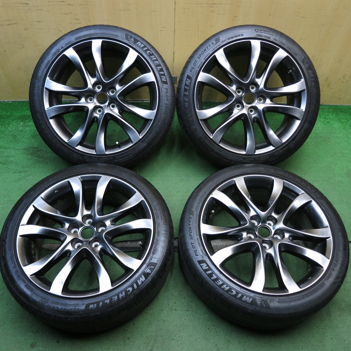 4本価格◎マツダ GJ系 アテンザ 純正 225/45R19 ミシュラン パイロットスポーツ4 S 19インチ PCD114.3/5H◎6083105KKノ
