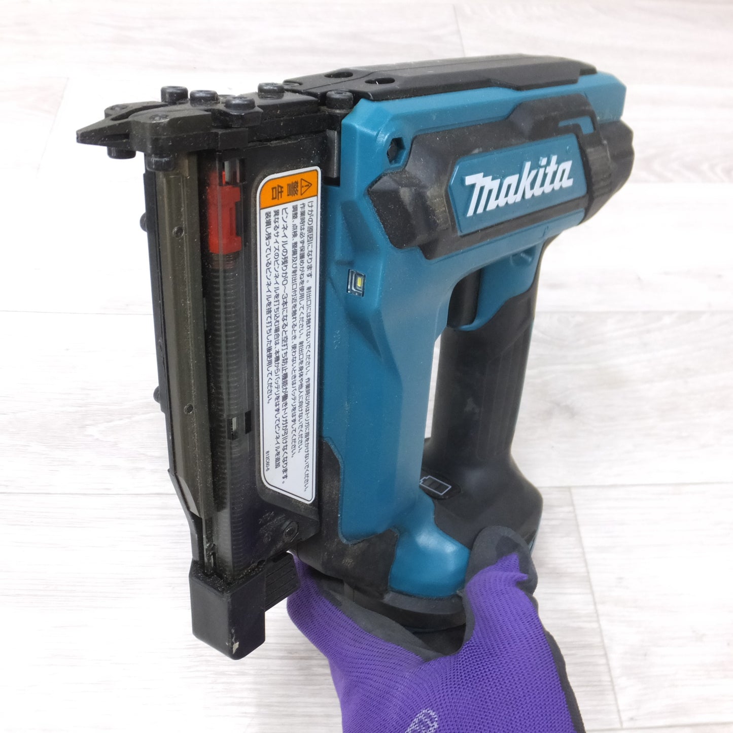 [送料無料] ◆makita マキタ 充電式ピンタッカ PT353D 18V 電動工具 本体のみ◆