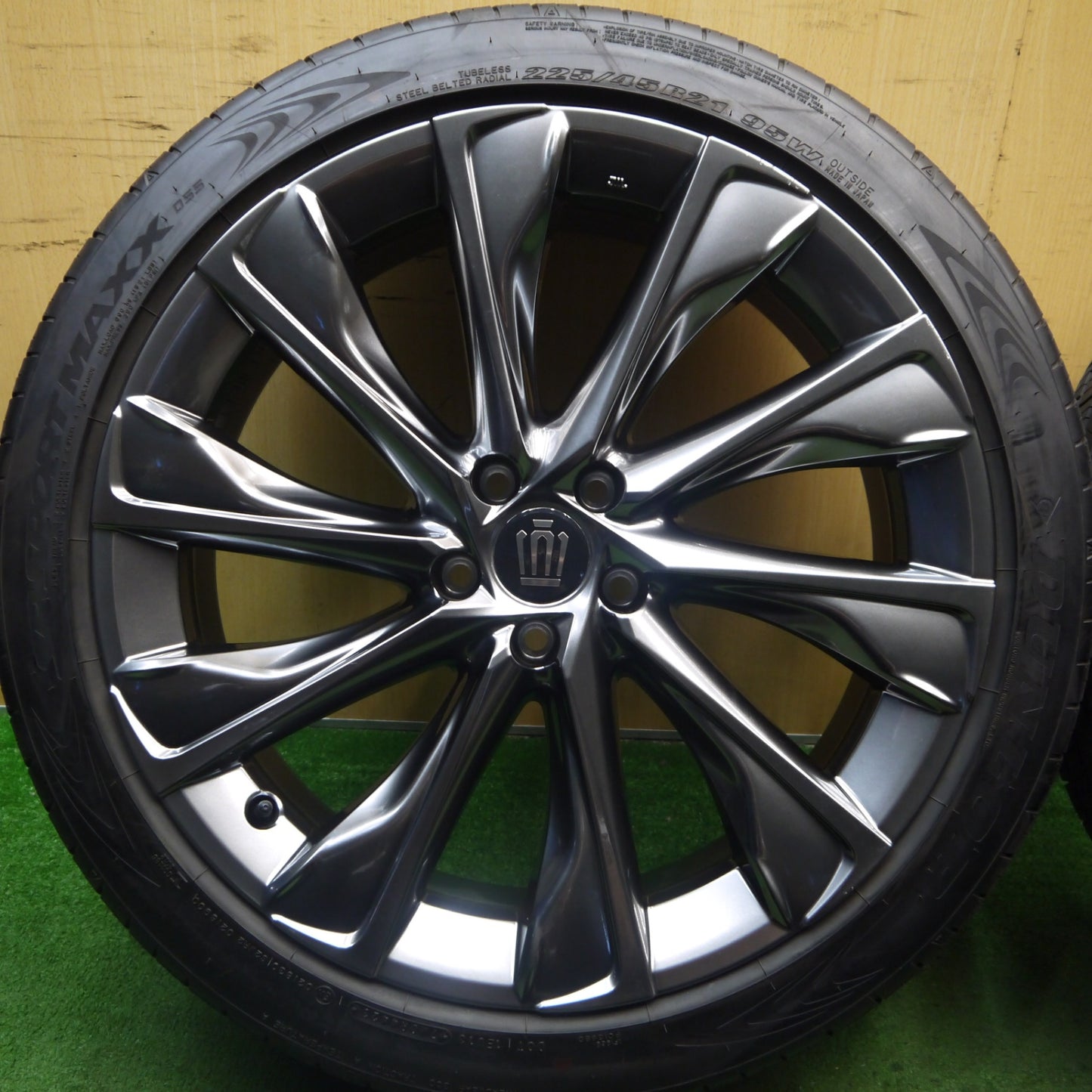 バリ溝！23年！キレイ！ほぼ10分★トヨタ クラウン クロスオーバー 純正 225/45R21 ダンロップ SPスポーツマックス 055 21インチ PCD114.3/5H★5073006Hノ