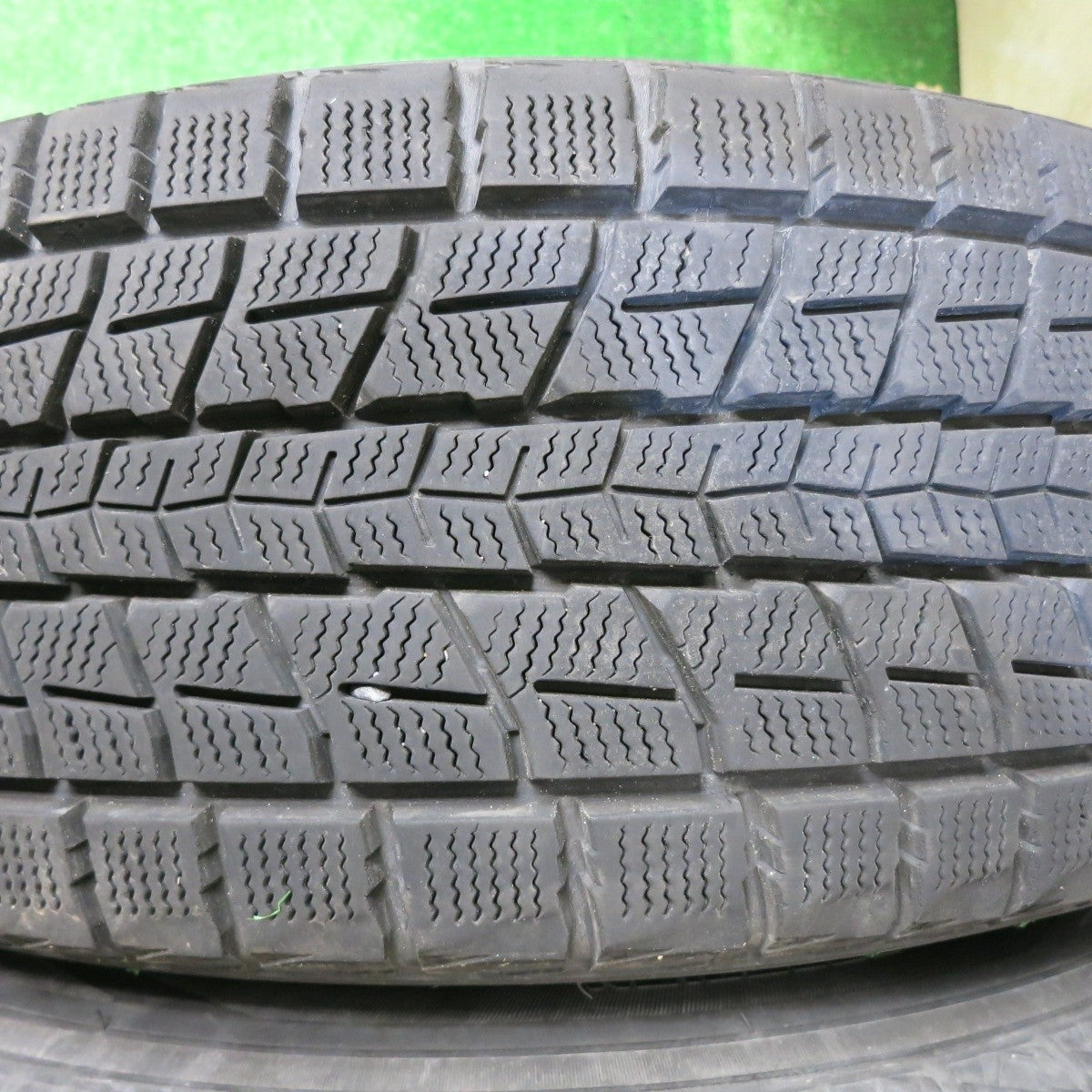 バリ溝！キレイ！9分★スタッドレス 225/65R17 ダンロップ ウインターマックス SJ8 FINAL SPEED MID ファイナルスピード 17インチ PCD114.3/5H★5031402NJス