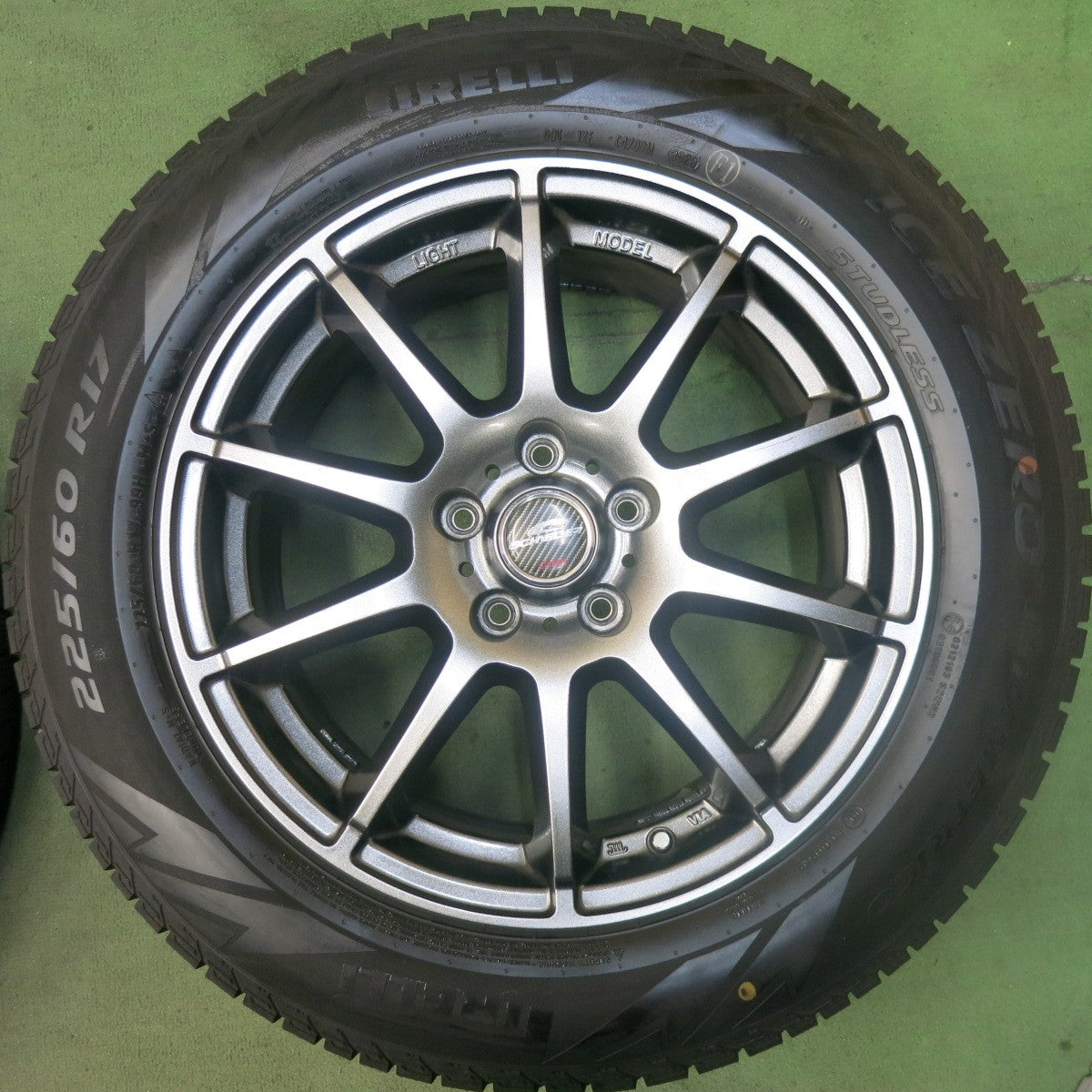 バリ溝！23年！キレイ！9.5分★スタッドレス 225/60R17 ピレリ アイスゼロ アシンメトリコ SCHNEIDER シュナイダー 17インチ PCD114.3/5H★5112104SKス