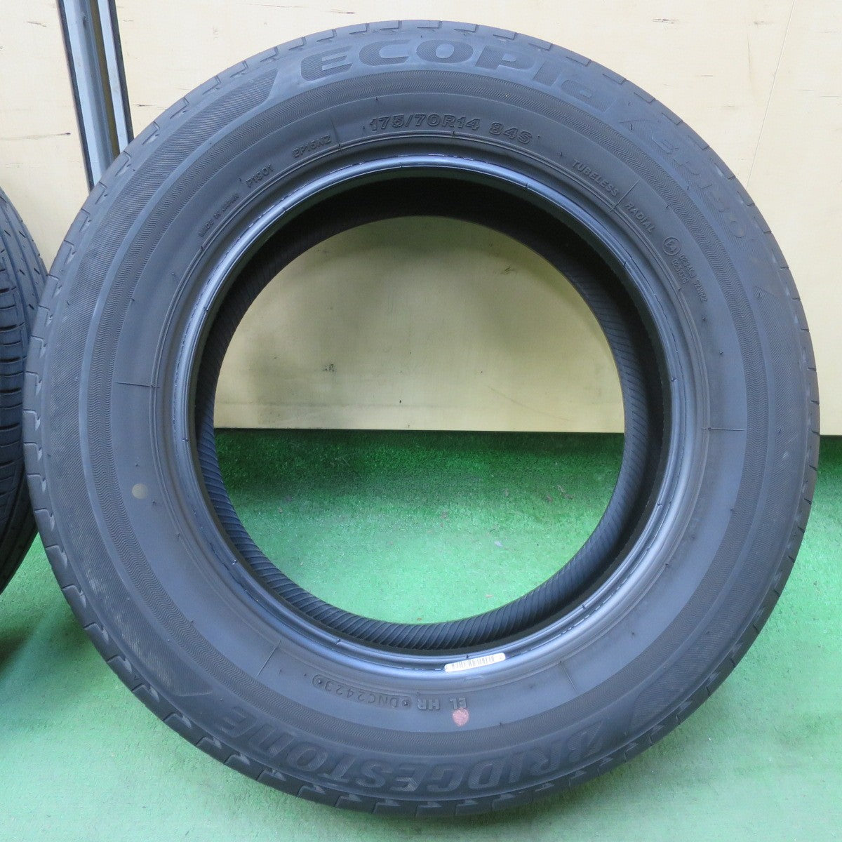 4本価格！23年★175/70R14 ブリヂストン エコピア EP150 タイヤ 14インチ ヤリス アクア シエンタ フィット ヴィッツ 等★6040402イノタ