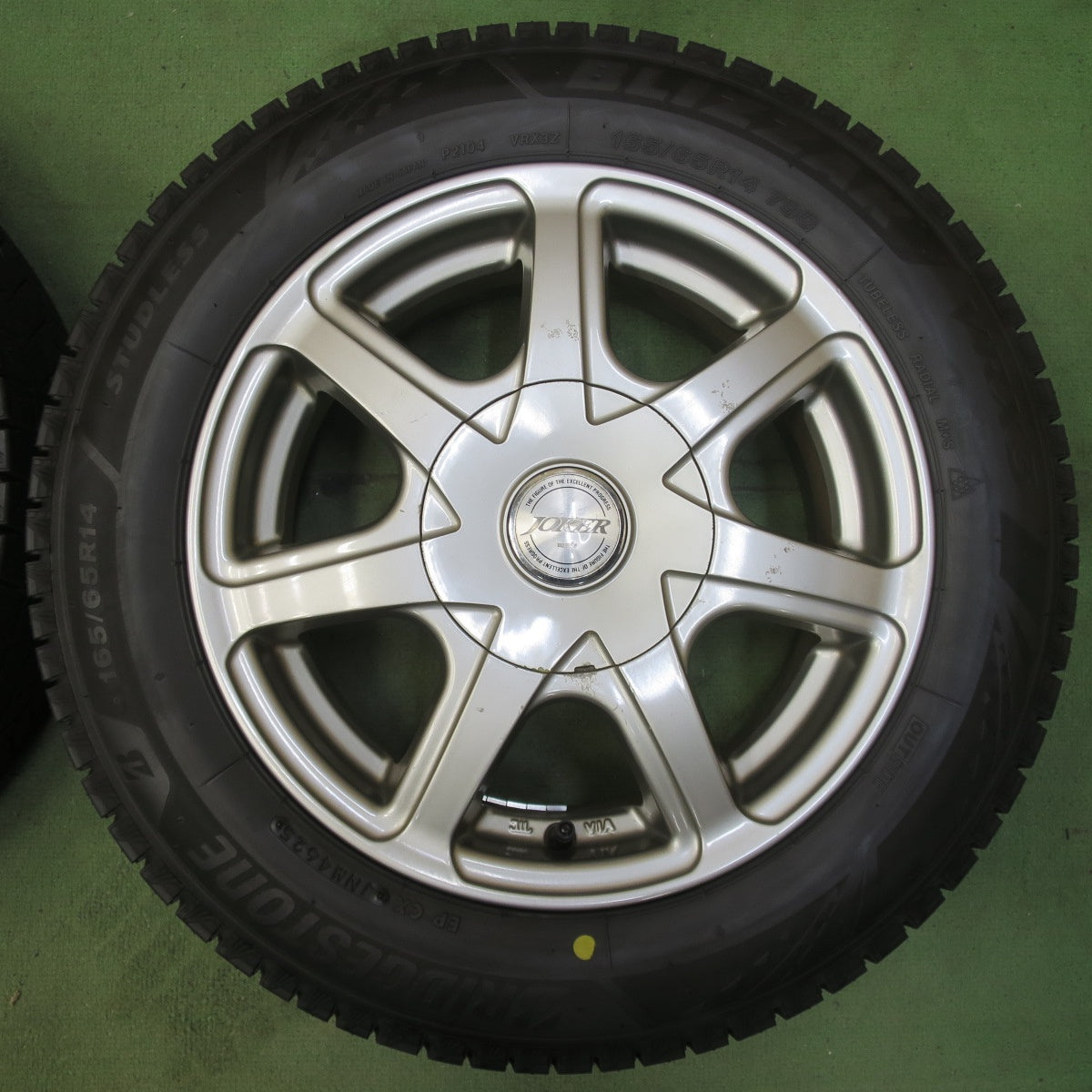 バリ溝！25年！ほぼ10分◎スタッドレス 165/65R14 ブリヂストン ブリザック VRX3 JOKER ジョーカー 14インチ PCD100 114.3/4H マルチ◎6070806イス