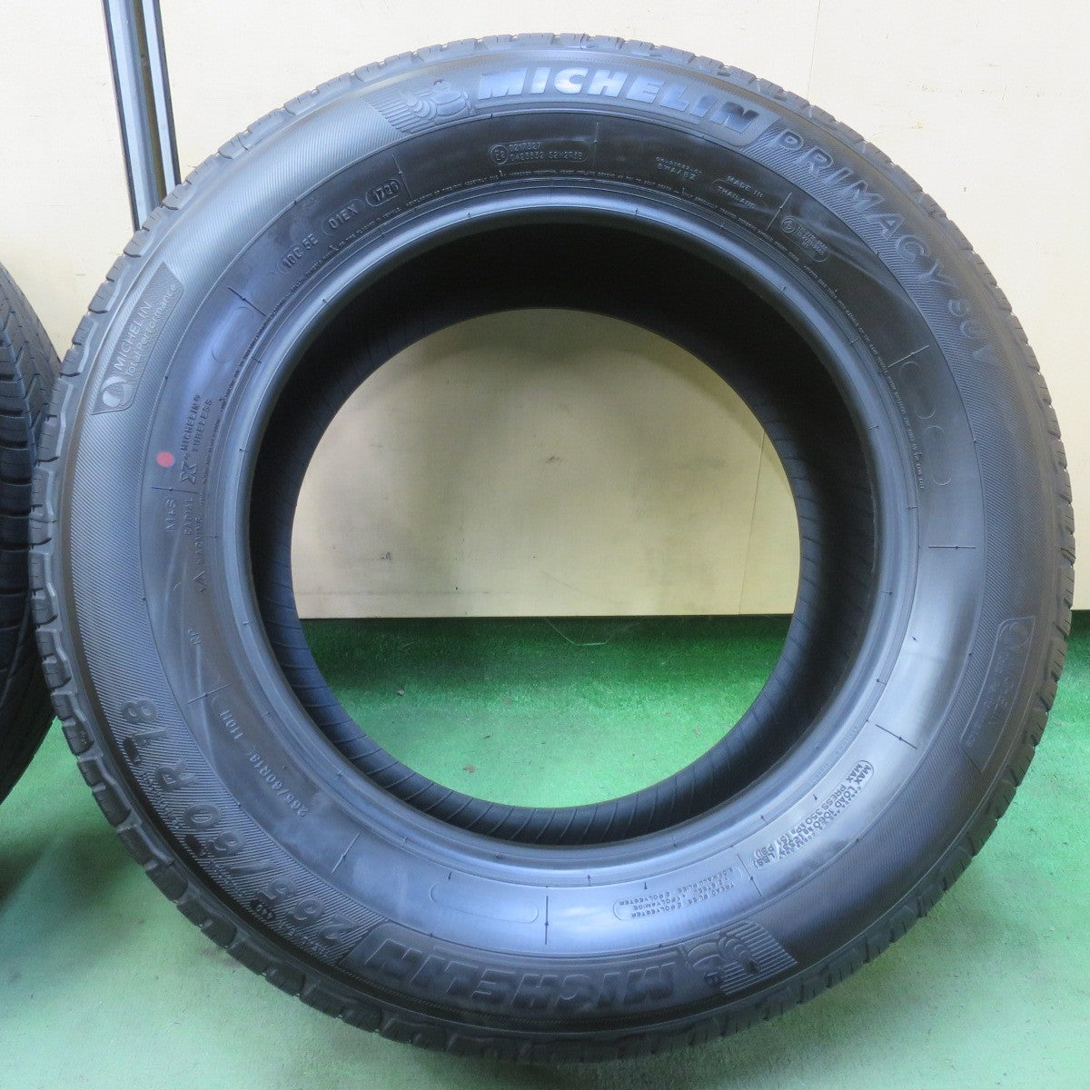 新車外し！26年◎265/60R18 ミシュラン プライマシー SUV タイヤ 18インチ ランクル プラド ハイラックス トライトン パジェロ 等◎6082804イノタ