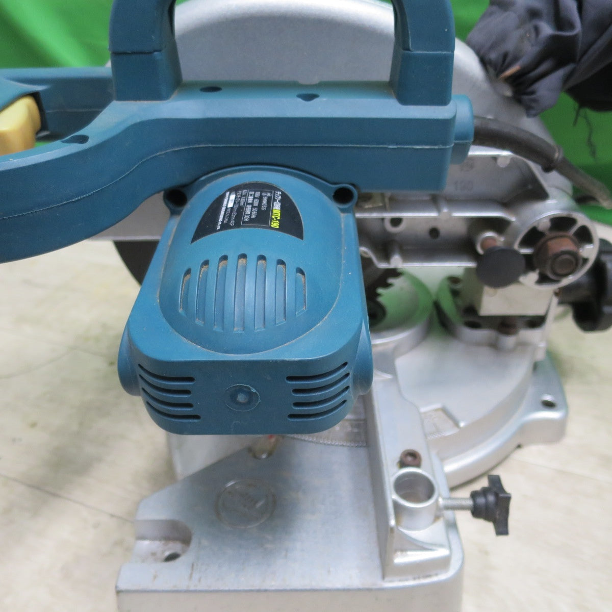 [送料無料] ☆新興製作所 チップソー 切断機 100V 鉄工 木工 両用 MTC-190 卓上 丸ノコ 丸鋸 丸のこ シンコー 電動 工具☆