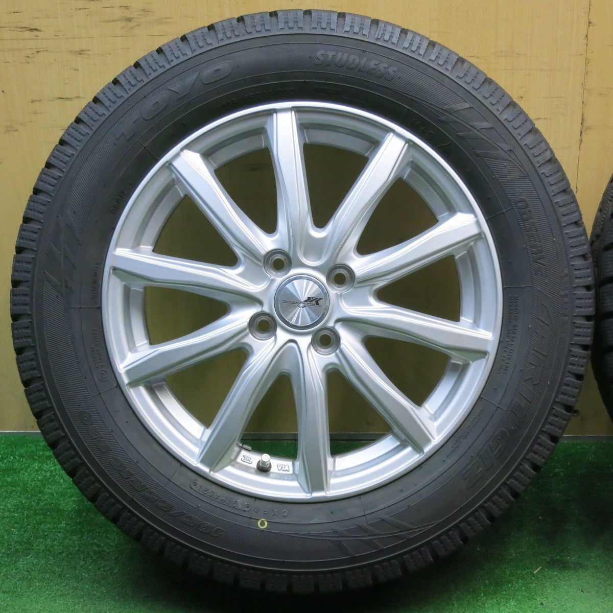 バリ溝！21年！キレイ！9.5分★スタッドレス 195/65R16 トーヨー オブザーブ ガリット GIZ ENCOUGARⅡ エンクーガー2 16インチ PCD100/4H★5042103NJス