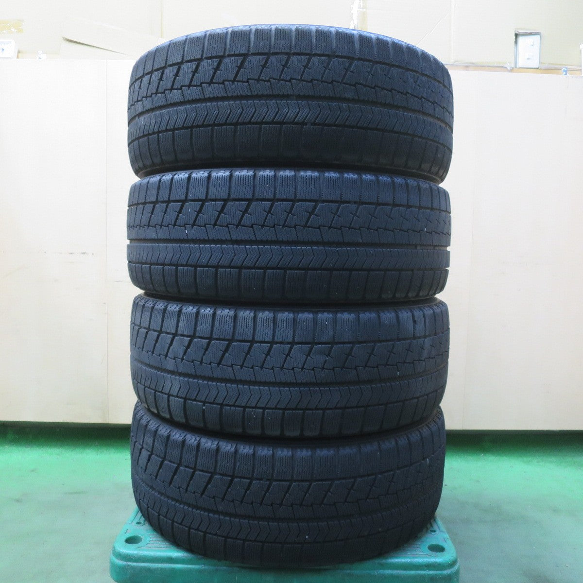 4本価格◎86 BRZ 等 215/45R17 スタッドレス ブリヂストン ブリザック VRX SPORT KRONE スポルト クローネ 17インチ PCD100/5H◎6090705IMス