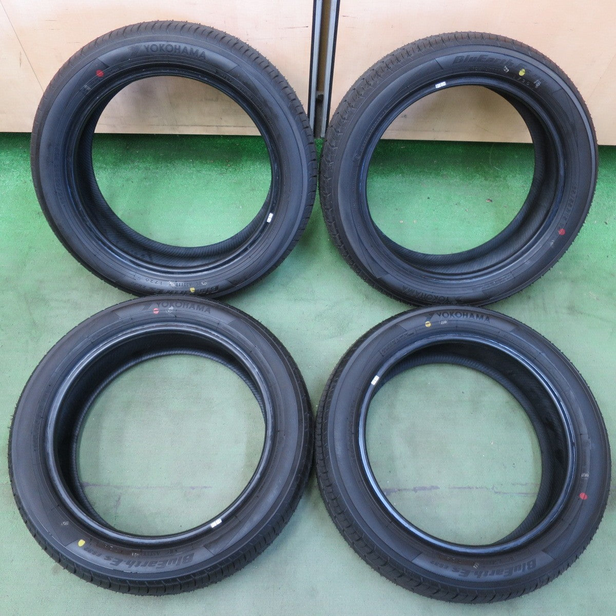 新車外し！26年★165/55R15 ヨコハマ BluEarth-ES ES32 タイヤ 15インチ デイズ スペーシア N-BOX ekクロス タント 等★6061009イノタ