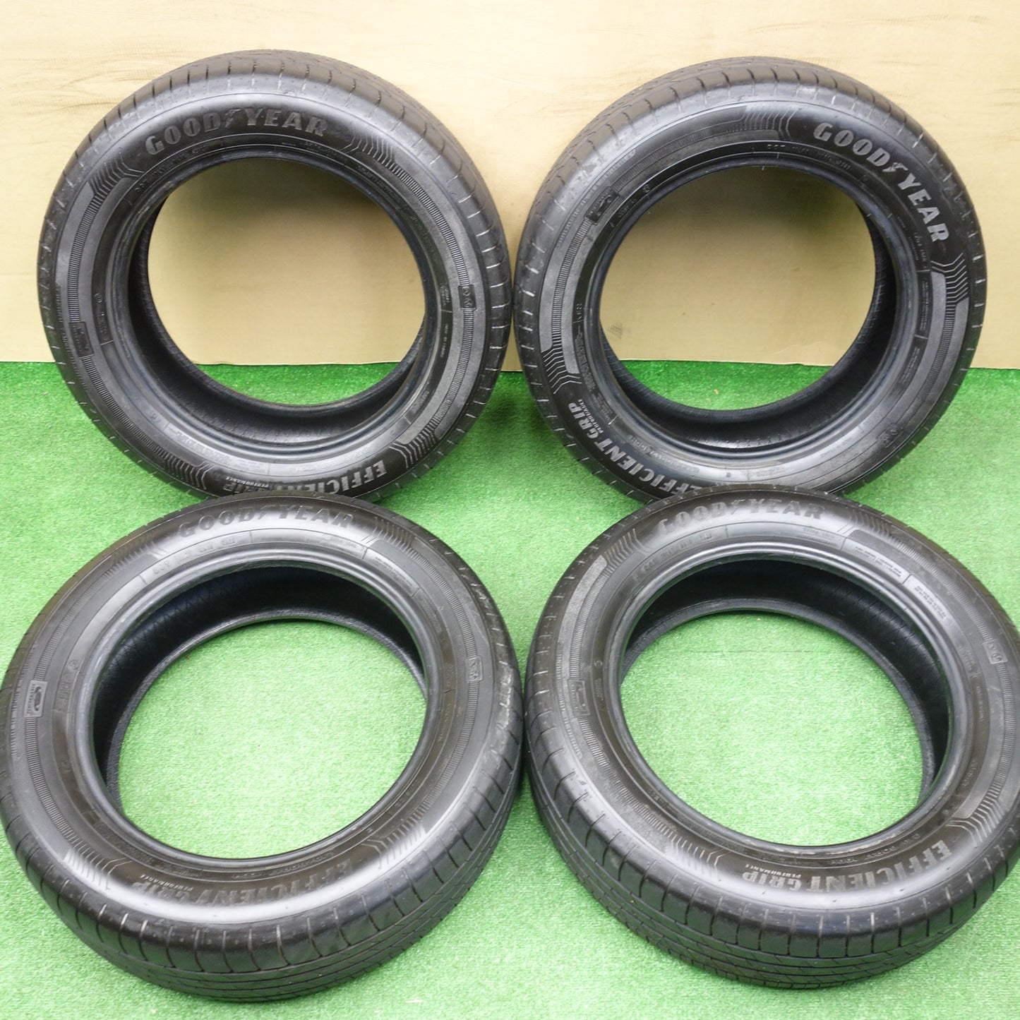 新車外し！23年★215/60R17 グッドイヤー EFFICIENTGRIP PERFORMANCE タイヤ 17インチ C-HR アルファード ヴェルファイア 等★5121505KTノタ