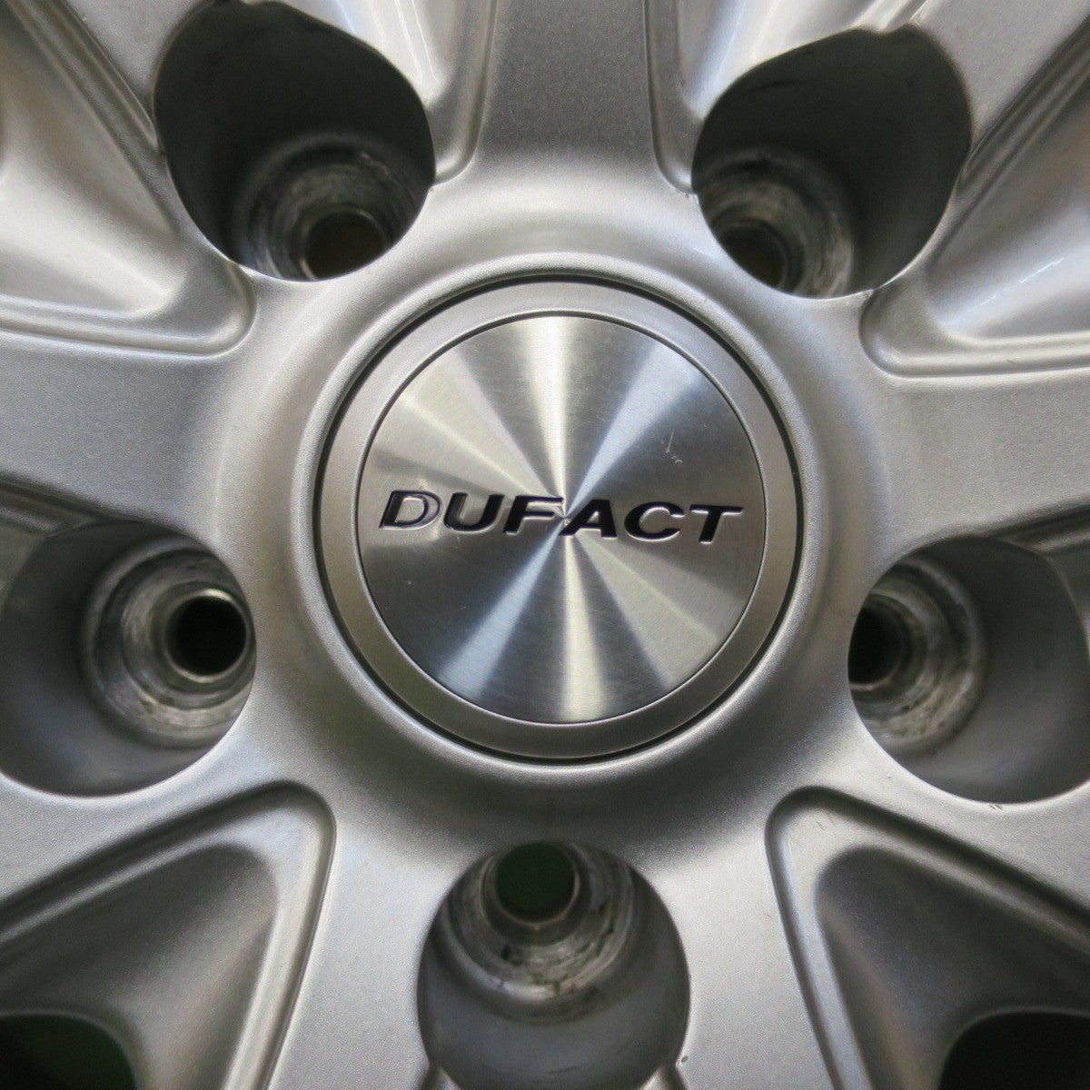 キレイ★スタッドレス 205/60R16 ブリヂストン ブリザック VRX DUFACT デュファクト 16インチ PCD114.3/5H★5112204イス