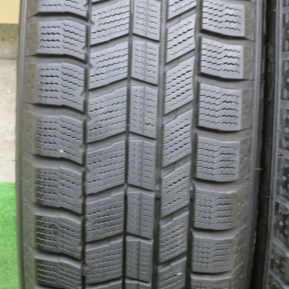 バリ溝！22年！キレイ！9.5分★スタッドレス 185/65R15 オートバックス ノーストレック N5 Exceeder エクシーダー 15インチ PCD114.3/5H★6022109TTス