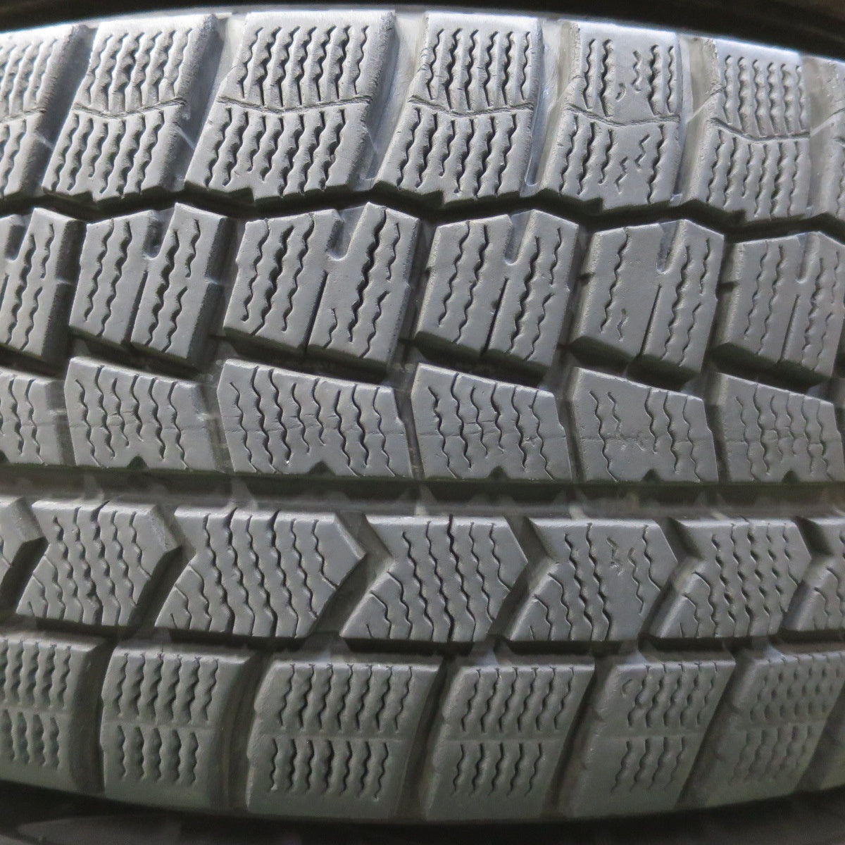 バリ溝！22年！9分◎スタッドレス 195/65R15 ダンロップ ウインターマックス WM02 AXEL アクセル 15インチ PCD114.3/5H◎6092905イス