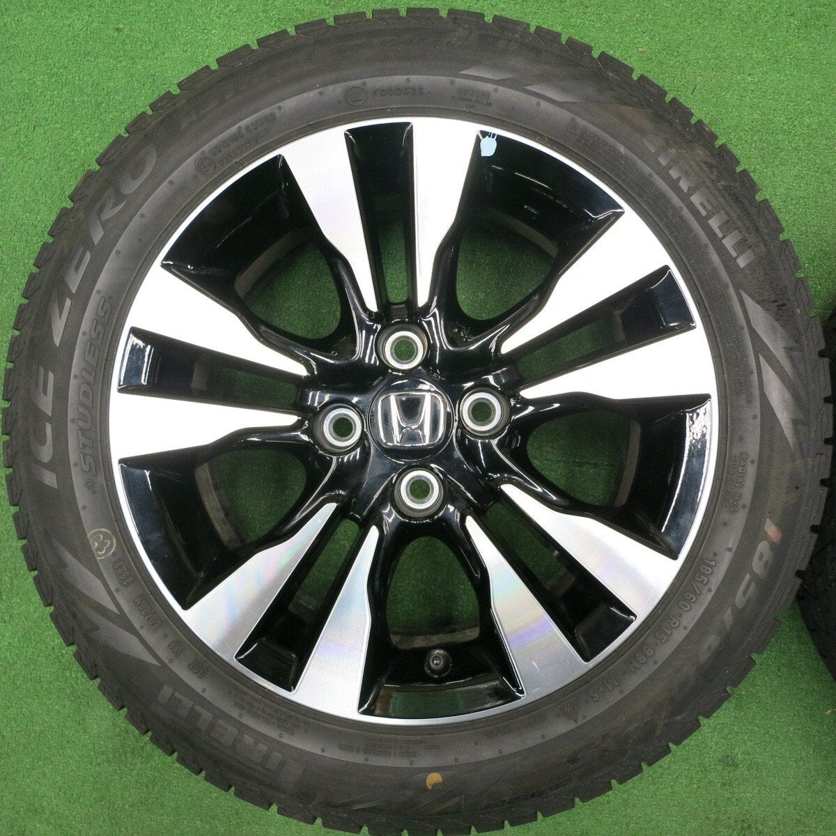 22年！★ホンダ GP7 フィット シャトル 純正 185/60R15 スタッドレス ピレリ アシンメトリコ PCD100/4H★4113003NJス
