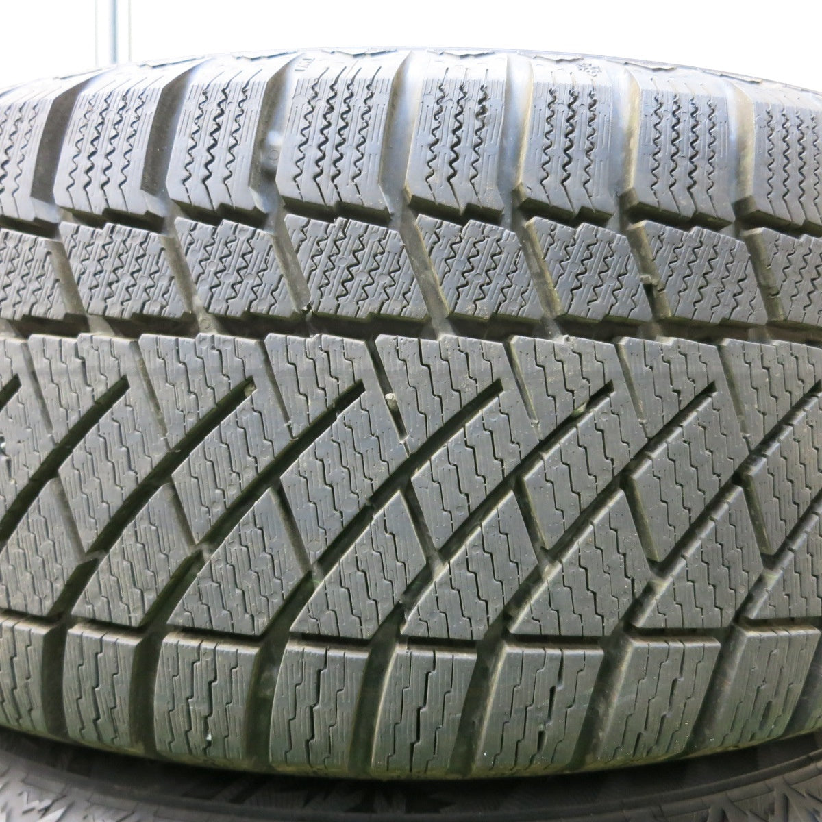 [送料無料] バリ溝！22年！キレイ！9.5分以上★スタッドレス 205/60R16 バイキング WINTECH WT6 Fang ファング 16インチ PCD114.3/5H★4092602SYス