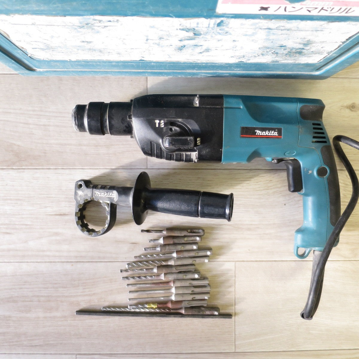 [送料無料] 付属品付き◇マキタ 24mm ハンマドリル HR2440 電動 工具 ハンマードリル makita 100V コード式◇