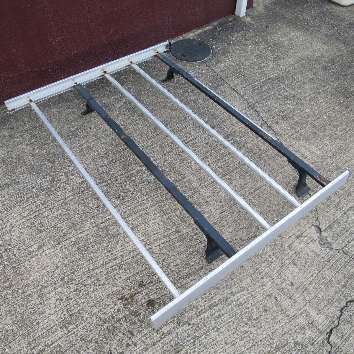 【愛知発 直接引取限定】付属品付き◆日産 VW2E26系 NV350 キャラバン ルーフ キャリア ラック メーカー 型式 不明◆