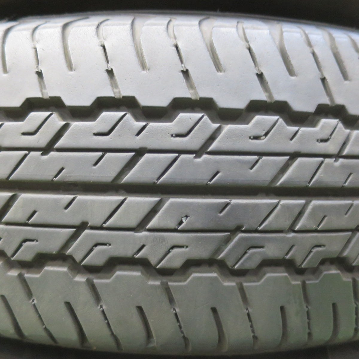 キレイ！23年★スズキ ジムニー シエラ 純正 195/80R15 ダンロップ AT20 グラントレック 15インチ PCD139.7/5H★5111208イノ
